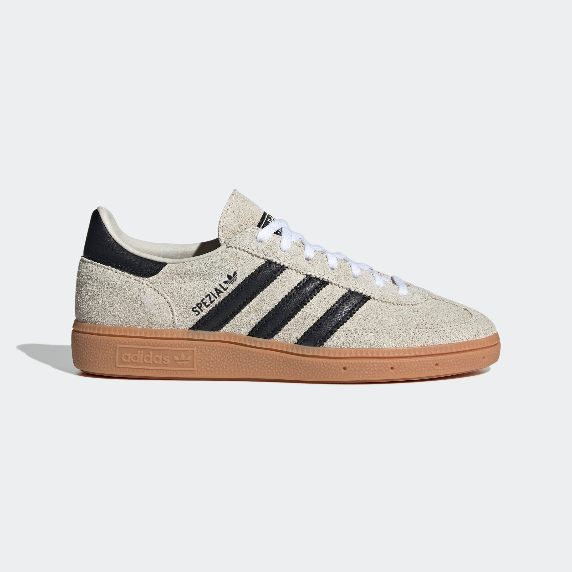 "Adidas Handball Spezial Beige/Schwarz IF6562: Legendärer Retro-Sneaker mit Wildleder-Upper, Gummisohle und 3-Streifen Look."