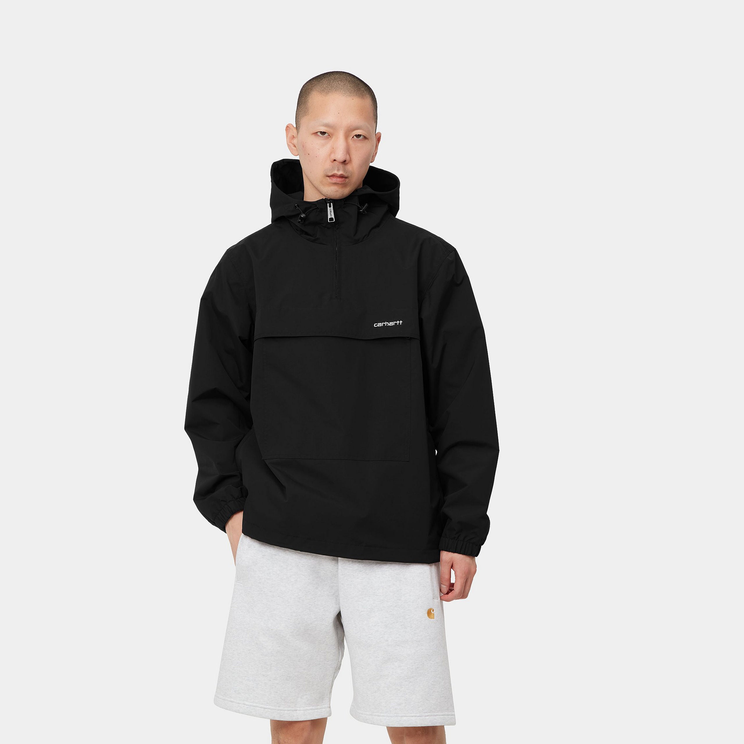 Bei Stickabush leichte Regenjacken von Carhartt WIP entdecken.