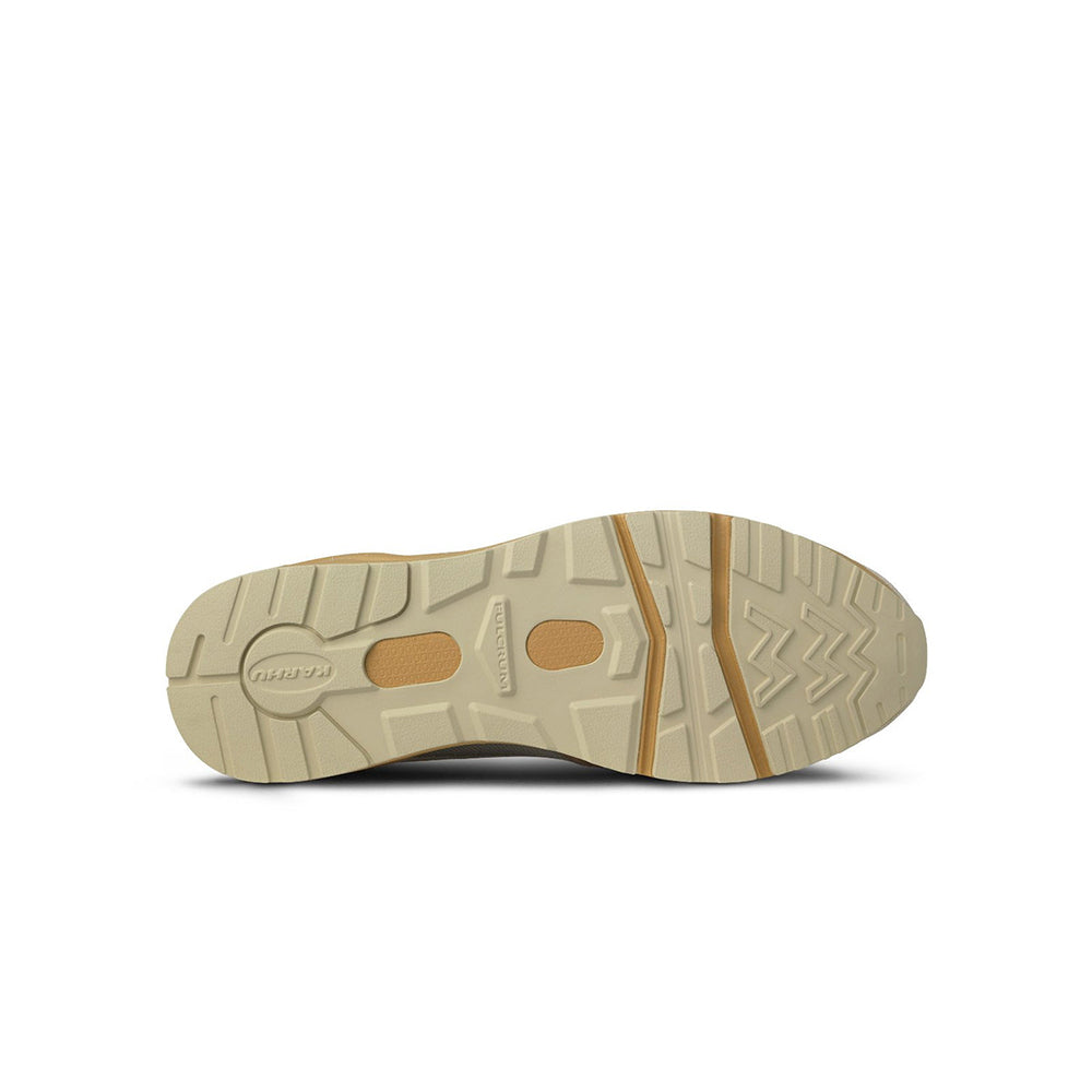 “Karhu Fusion 2.0 "Mölkky" Pack in Turtledove/Shadow Lime. Sneaker aus Wildleder und Mesh, mit Retro-Design und gepolsterter Sohle für Komfort bei Stickabush Berlin.“