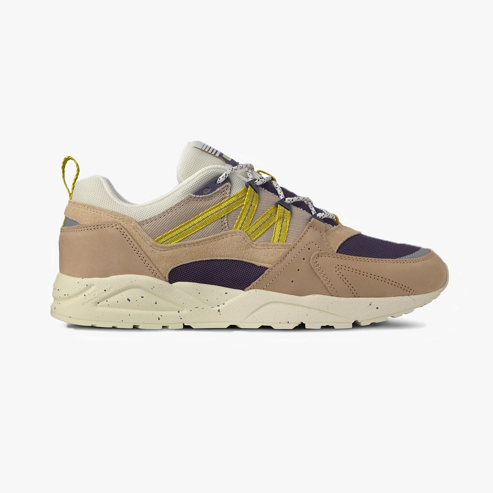 "Karhu Fusion 2.0 Sneaker Herren Flower Pack Warm Taupe Mango Mint Seitenansicht bei Stickabush Berlin.“