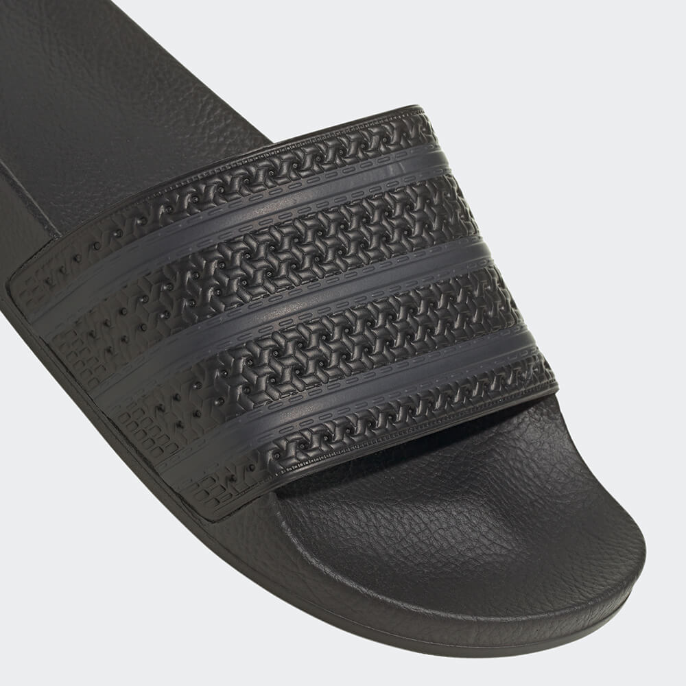 adidas adilette schwarz sneaker kaufen schuhe kaufen stab retro sneaker air force one damen retro sneaker damen snkraddicted streetwear marken schuhe 80er jahre sneakerjagers adidas limited edition 80er schuhe retro sneaker seltene sneaker adidas sonderedition alpha industries bomberjacke