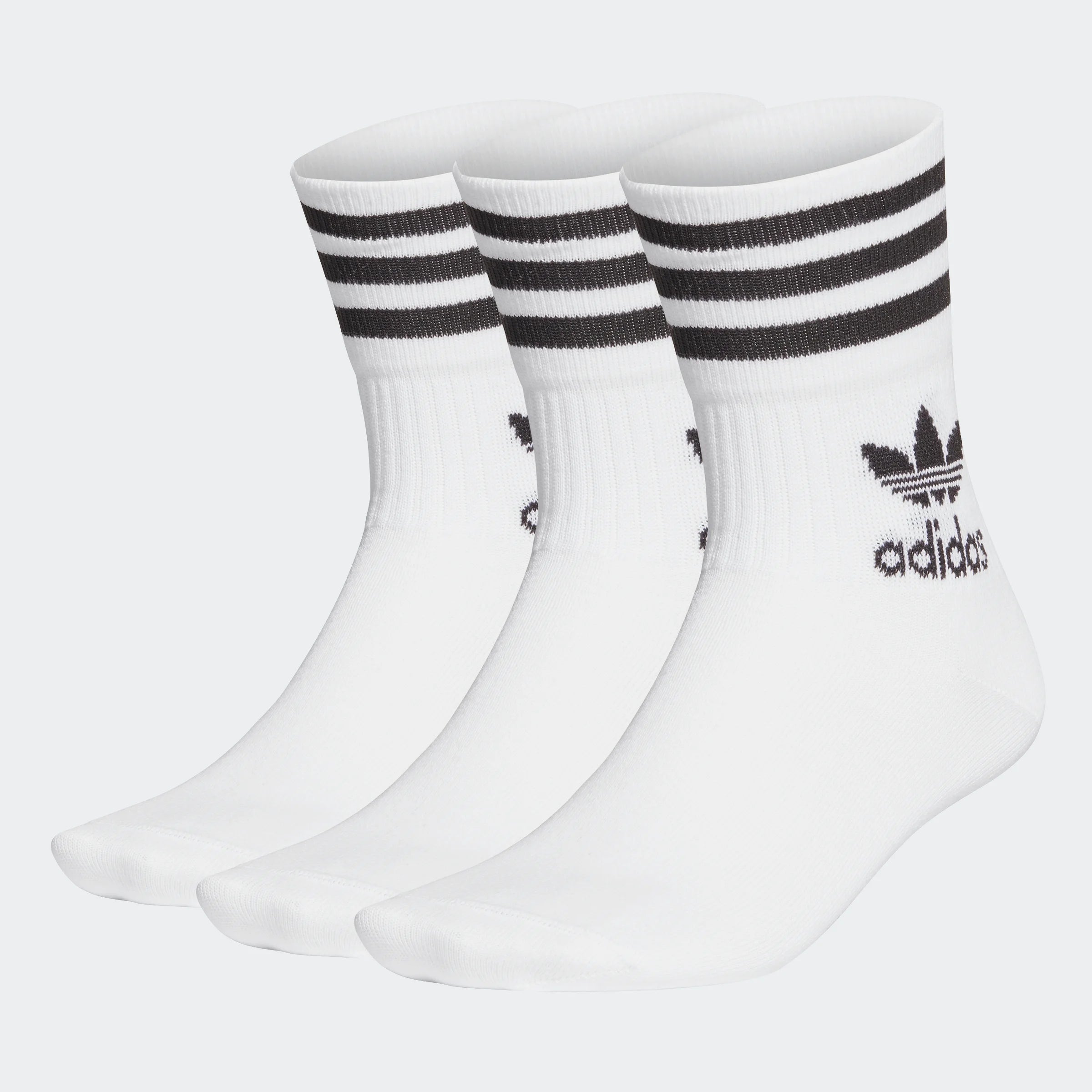 "Weiße, mittelhohe Adidas Socken mit schwarzen Details. Weiches Material, gerippter Schaft mit schwarzem Adidas Logo. Sportlicher Look."