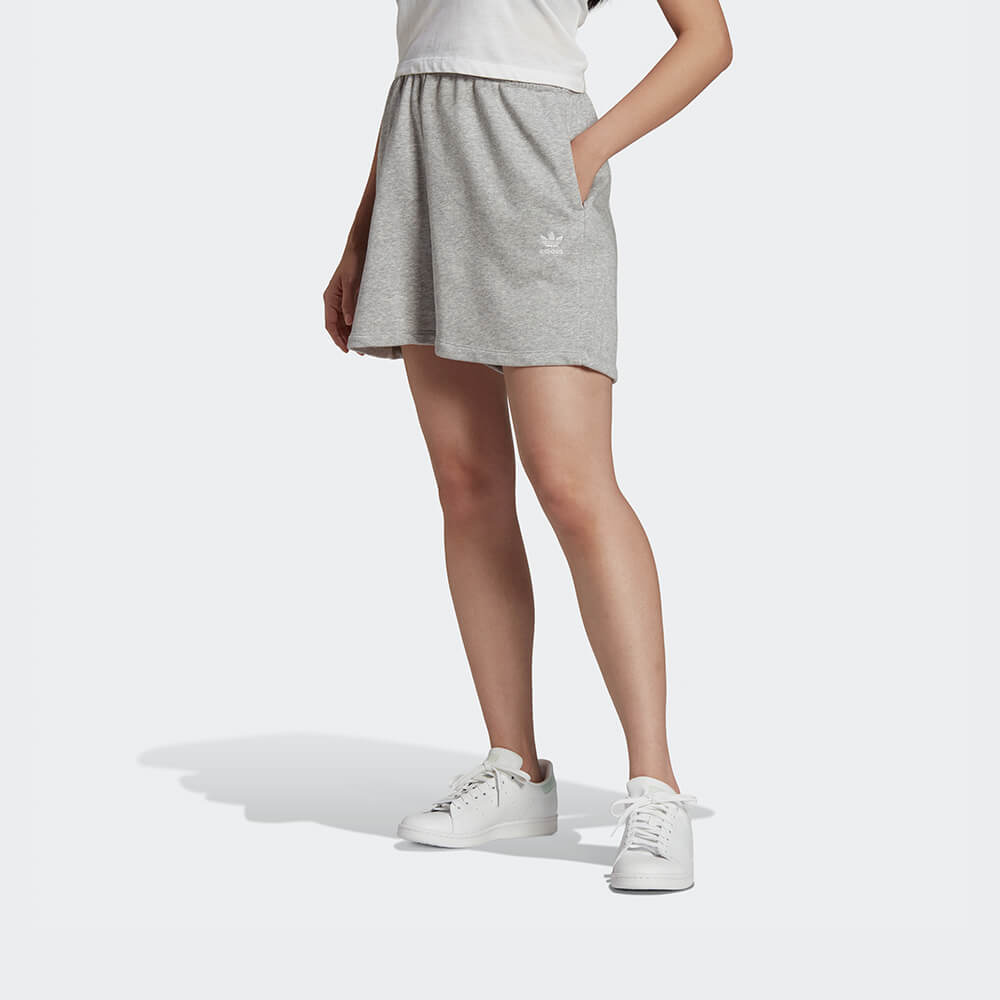 adidas essential finch Terry shorts  hose kaufen adidas jogginghose  adidas jogginghose herren  adidas jogginghose damen  adidas sporthose damen  adidas hose mit knöpfen  knopf hose adidas  adidas handball spezial  adidas retro sneaker  berlin streetwear store  streetwear marken  street wear  sneaker online shop  sneaker shop  sneaker store  sneaker store berlin  stab berlin  streetwear brands  stab berlin  adidas special  adidas superstar  samba adidas  adidas sneaker  adidas gazelle damen  adidas handball