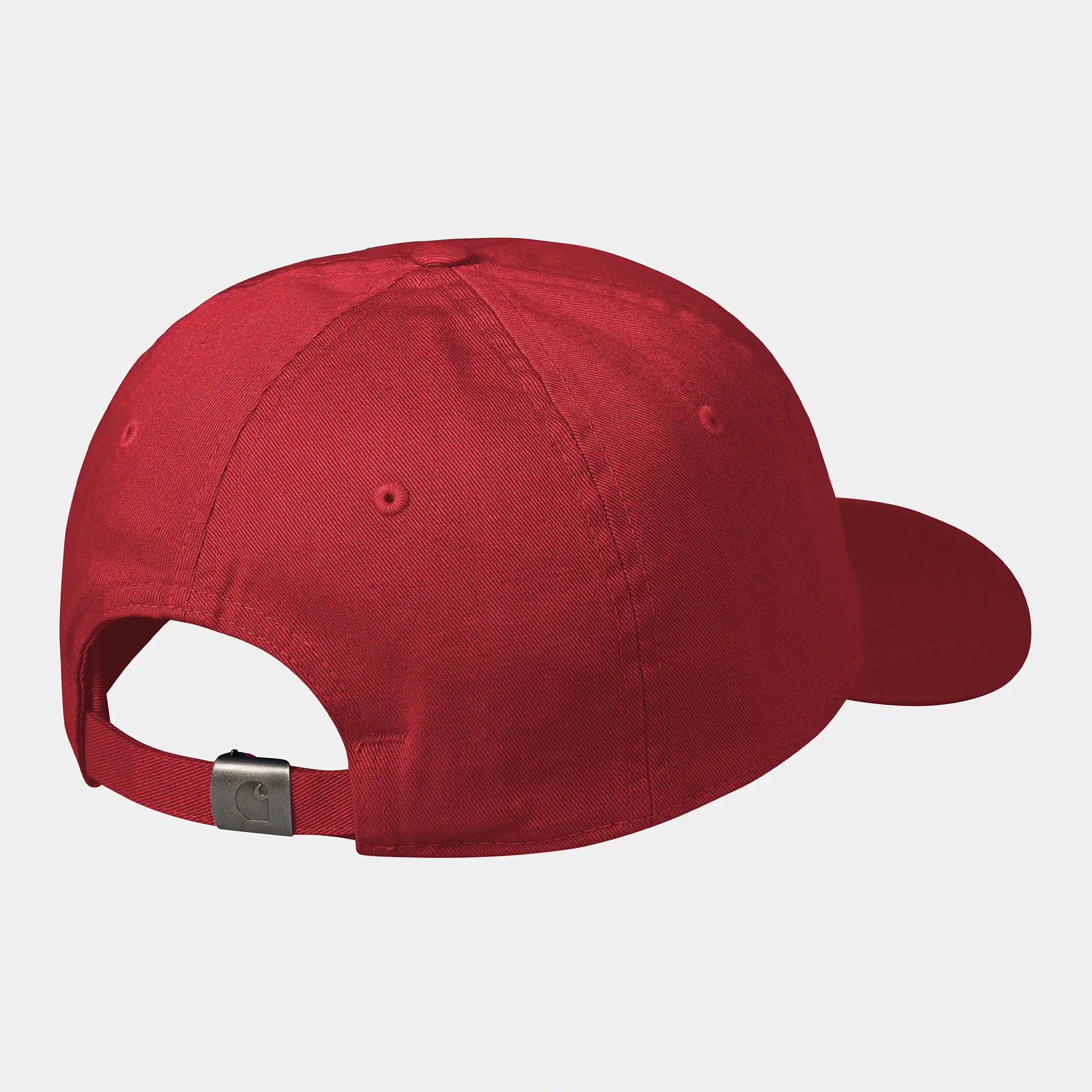 “Carhartt WIP Madison Logo Cap – Tuscany / White. Rote Baumwoll-Twill-Cap, mit gebogenem Schirm, weißer Logo-Stickerei und verstellbarem Riemen.“