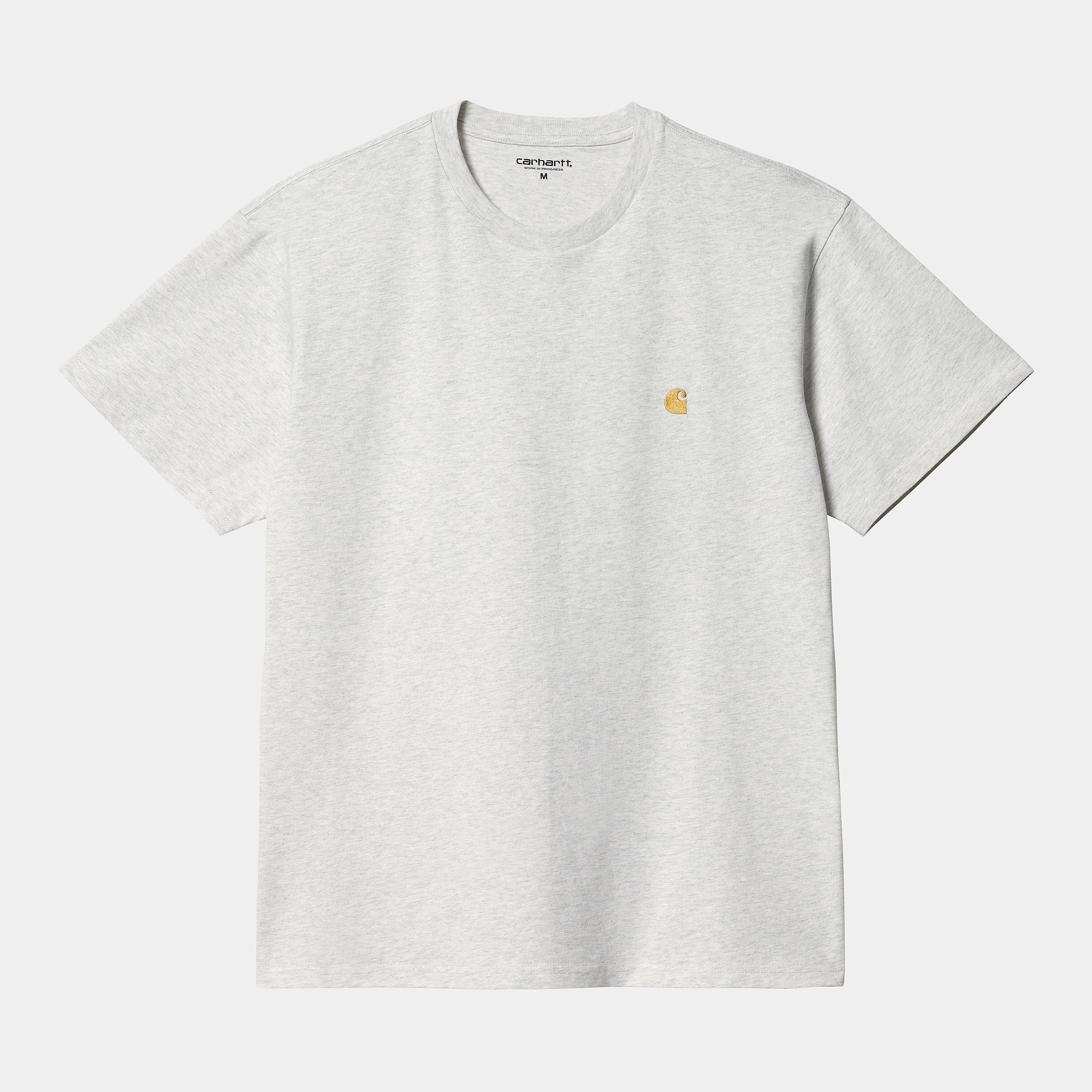 „Grau meliertes Carhartt WIP S/S Chase T-Shirt in Ash Heather / Gold (I026391) mit goldener Logo-Stickerei am Ärmel – zeitloses Heavyweight-Basic bei Stickabush Berlin.“