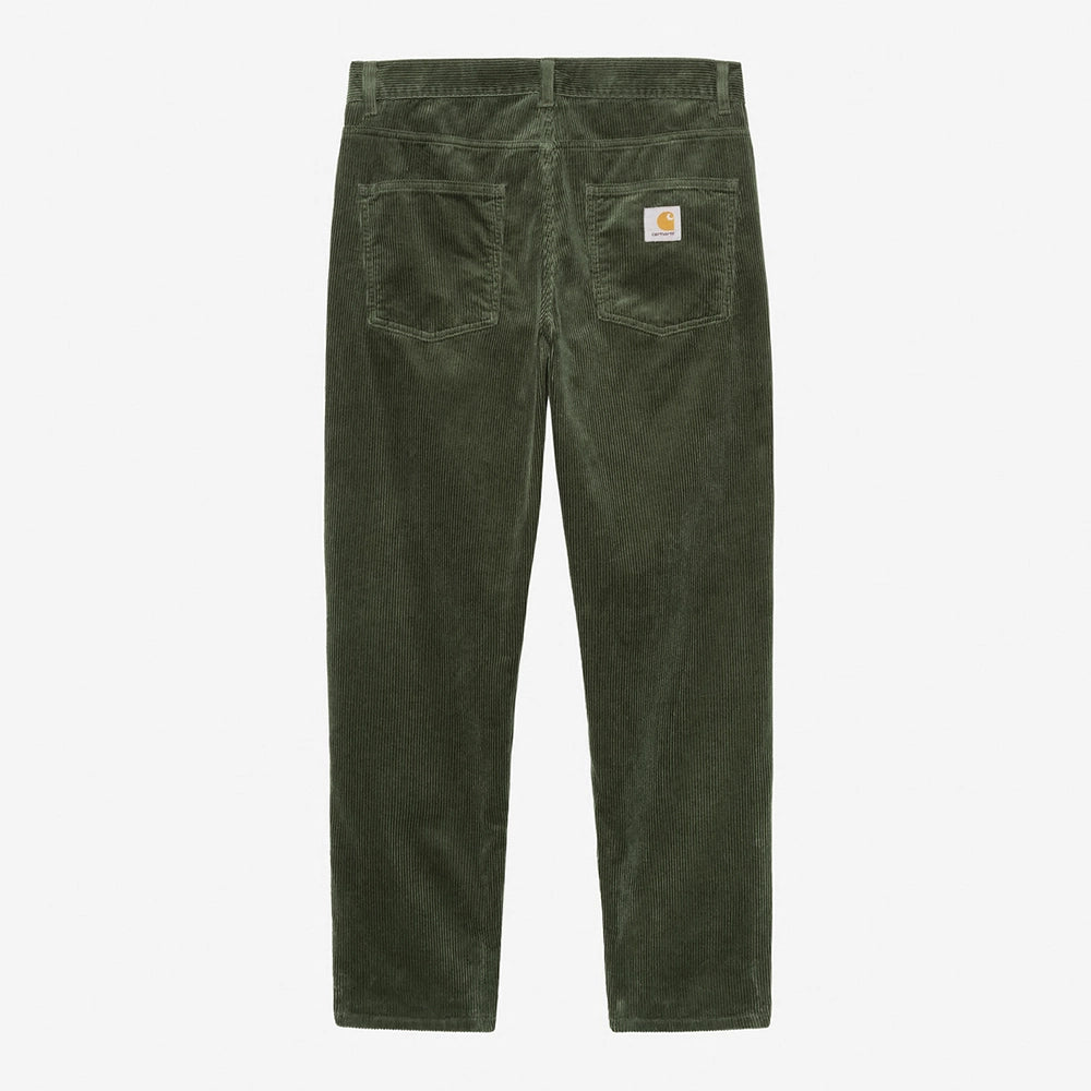 Carhartt WIP Newel Pant – Opuntia. Grüne Hose aus geripptem Cord, mit Knopfleiste, fünf Taschen und Carhartt WIP Square Label.