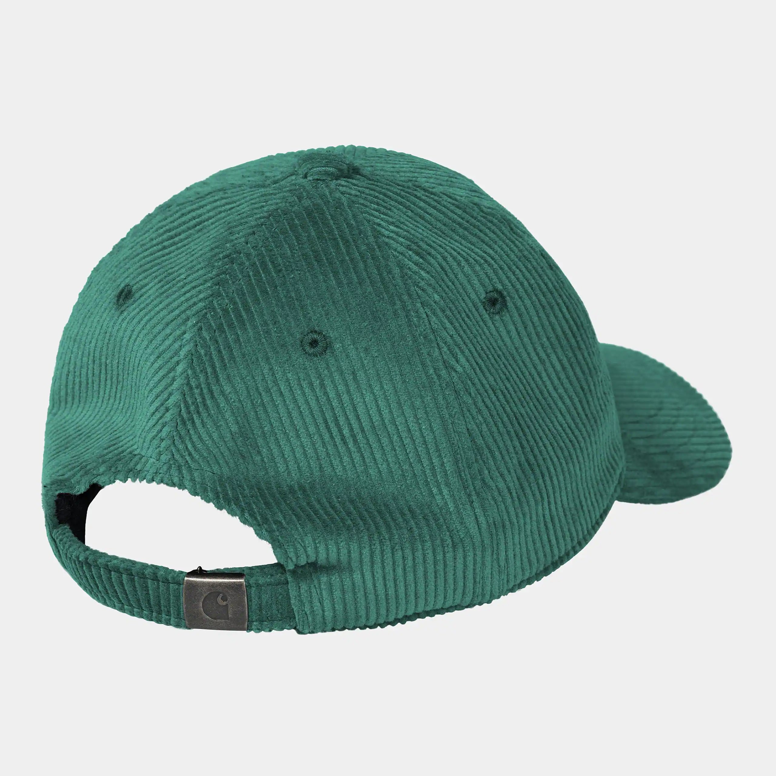 "Carhartt WIP Harlem Cap – Chervil. Helle Baseballkappe aus Baumwoll-Twill, mit gebogenem Schirm und gesticktem, orangefarbenem Carhartt WIP Logo vorne."