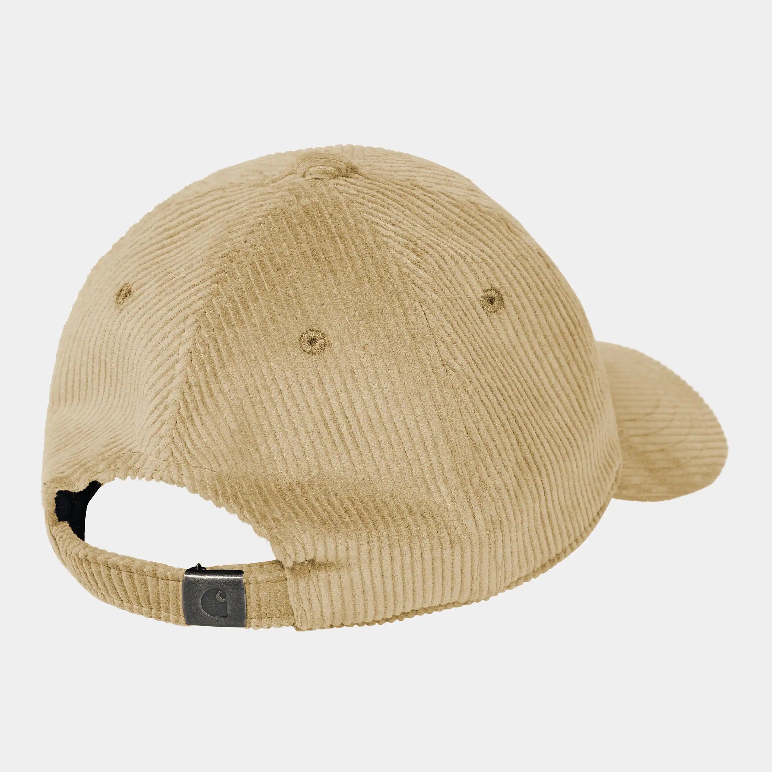 Carhartt WIP Harlem Cap – Sable. Braune Cord-Cap aus Baumwolle, mit gesticktem Carhartt WIP Logo auf der Vorderseite und verstellbarem Riemen.