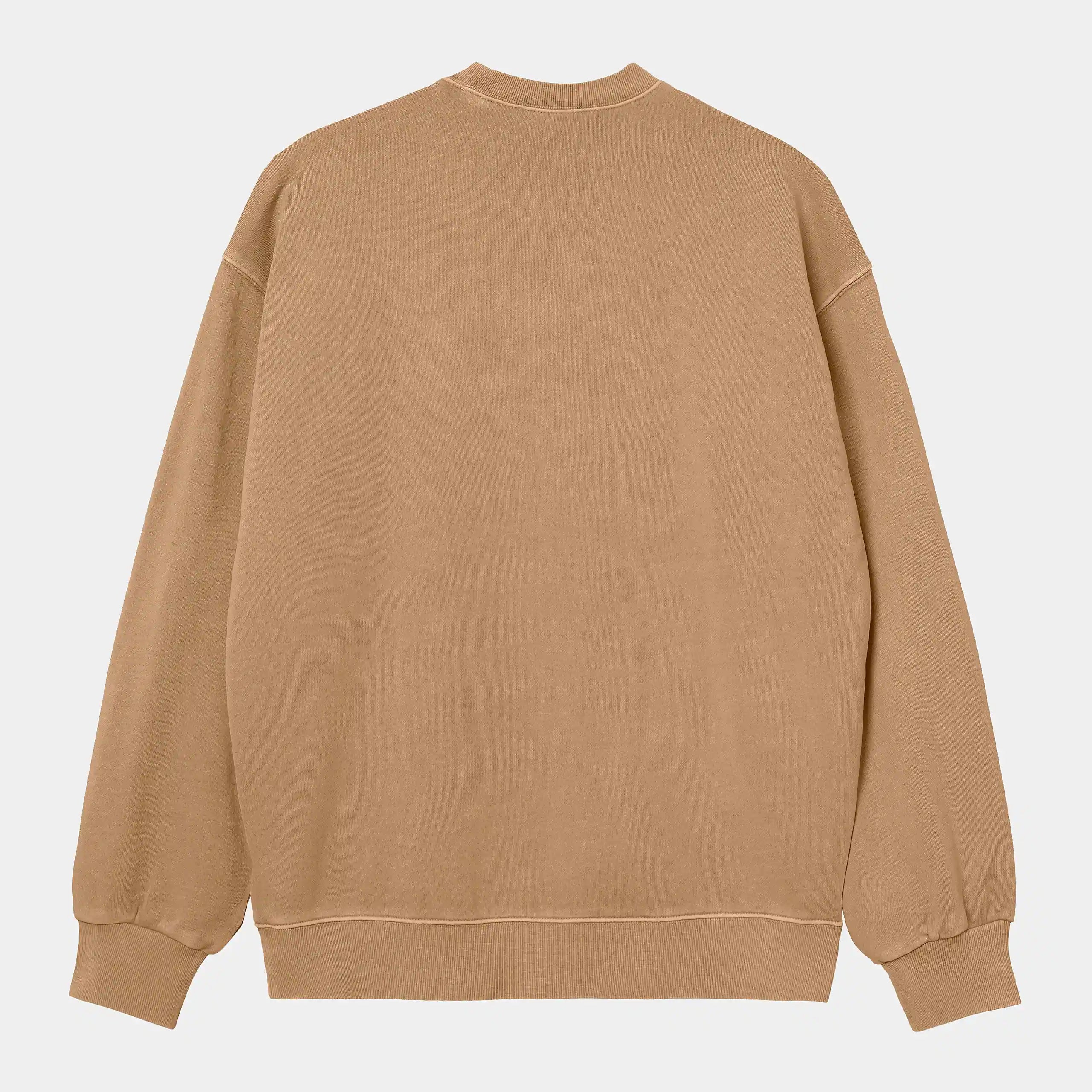 "Carhartt WIP Nelson Sweat – Dusty Hamilton Brown. Braunes Sweatshirt aus Baumwolle, mit Loose Fit, Rippbündchen und gewebtem Carhartt WIP Square Label."