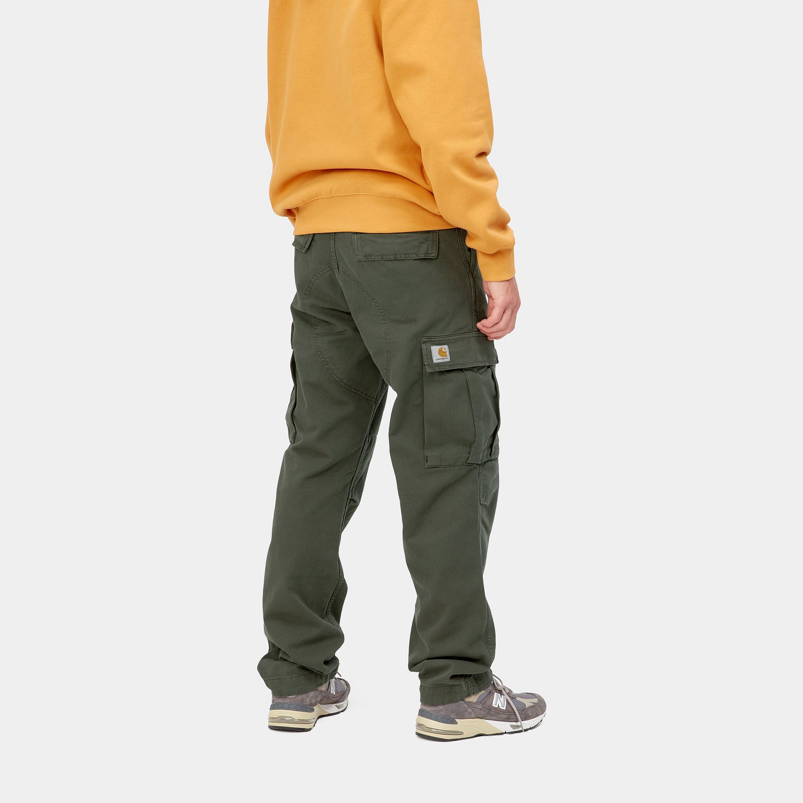 Carhartt WIP Regular Cargo Pant - Boxwood (garment dyed)