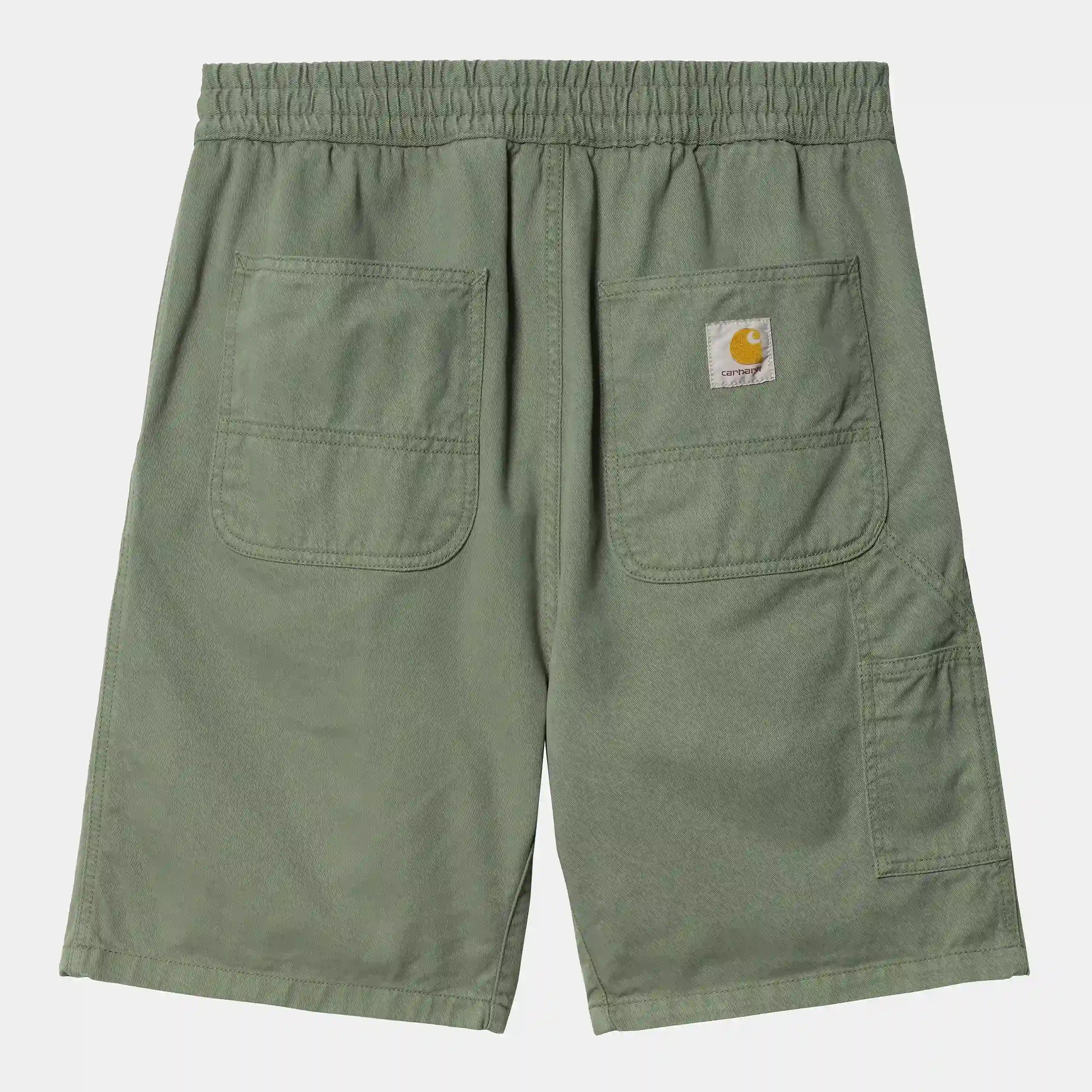 „Carhartt WIP Flint Short Park (Dunkelgrün) – Garment Dyed Baumwoll-Shorts mit elastischem Bund & Kordelzug bei Stickabush Berlin.“