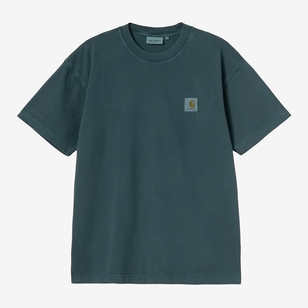 “Carhartt WIP Vista T-Shirt in Dunkeltürkis. Lockeres Shirt aus Baumwolljersey, mit kleinem Logo-Stick auf der Brust.“