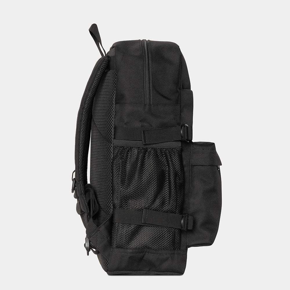 “Carhartt WIP Jakob Backpack in Schwarz, I034594_89_XX, Carhartt Rucksack aus robustem Polyester, mit verstellbaren Trägern, Reißverschlusstaschen und dezentem Logo-Patch.“