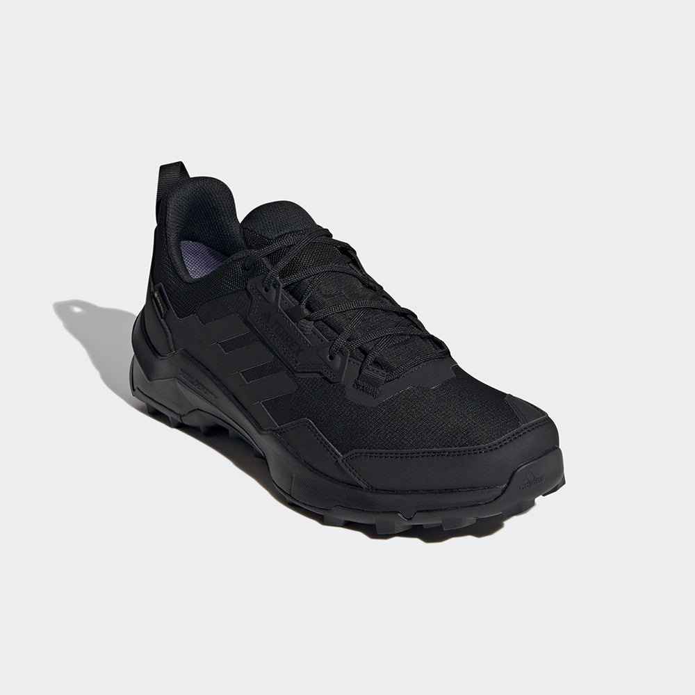 "Adidas Terrex AX4 Gore-Tex Black IE2570: Wasserdichter Outdoor-Schuh mit robuster Sohle für optimalen Grip und Komfort."