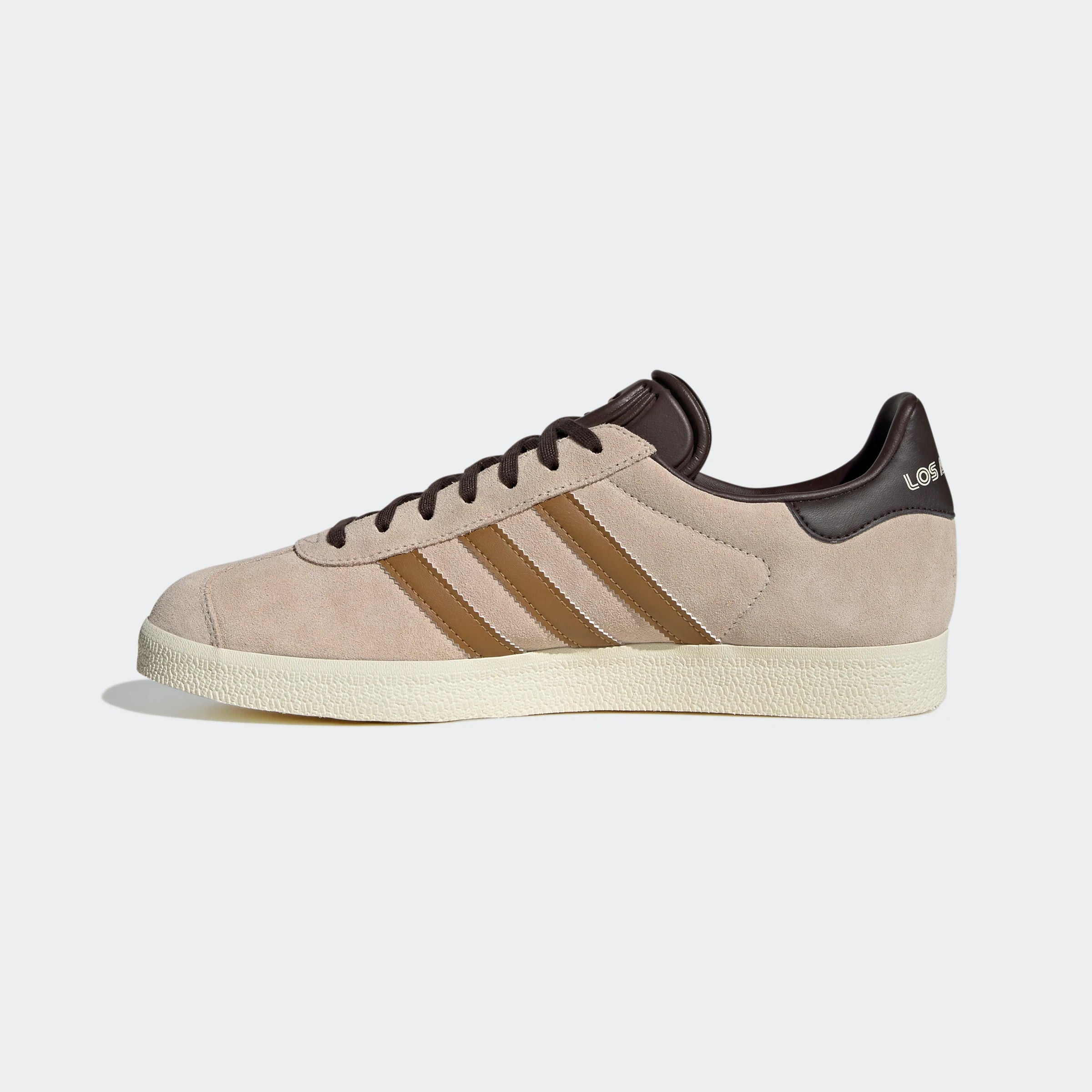“Adidas Gazelle Retro-Sneaker in Braun/Gold IH0203: Schuhe mit „Gazelle“-Branding und MLS Team Edition von LAFC.“