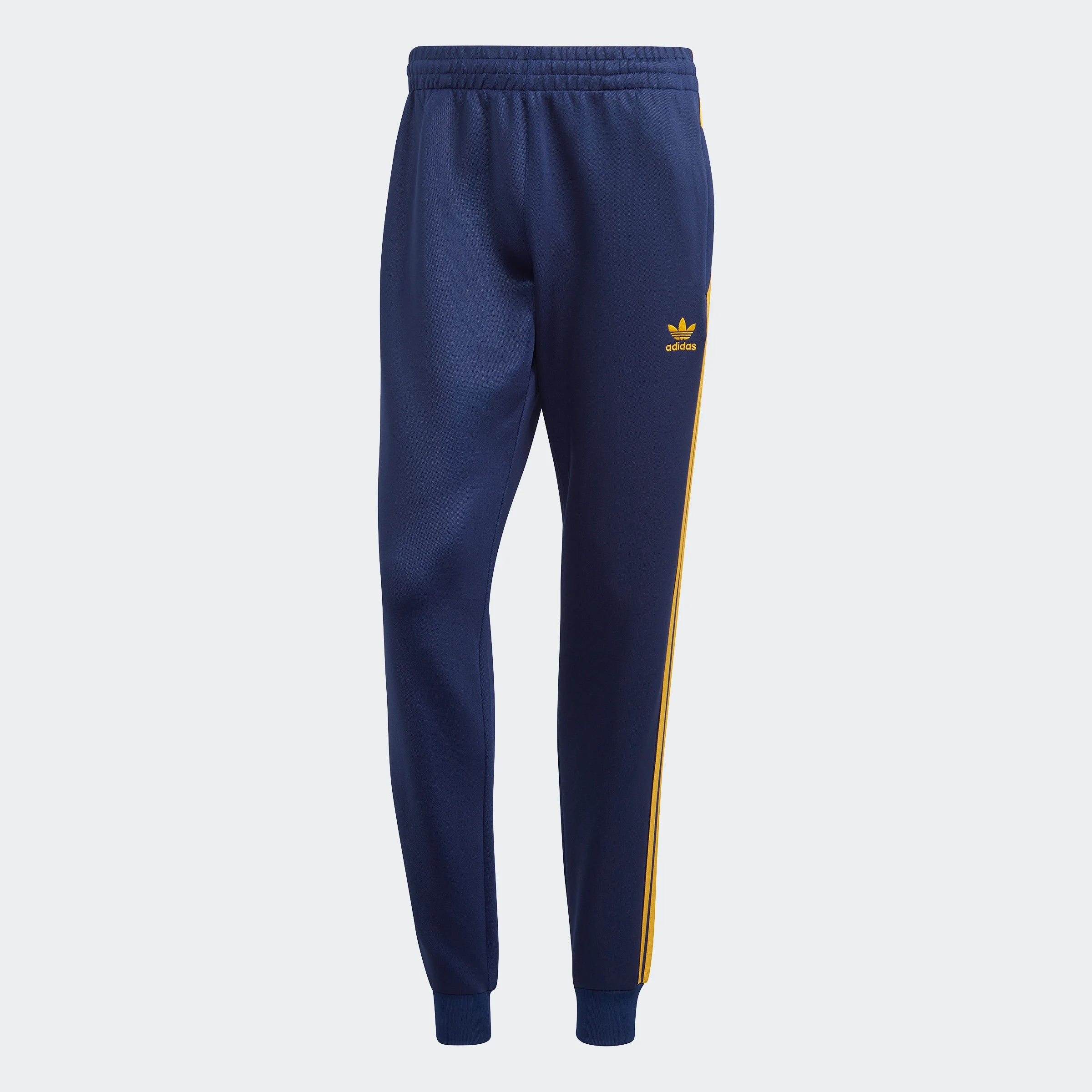 "Adidas Classics+ SST Track Pants, IJ6998, aus Polyester/Baumwolle, schmal geschnitten, klassische adidas Trainingshose mit Streifen."