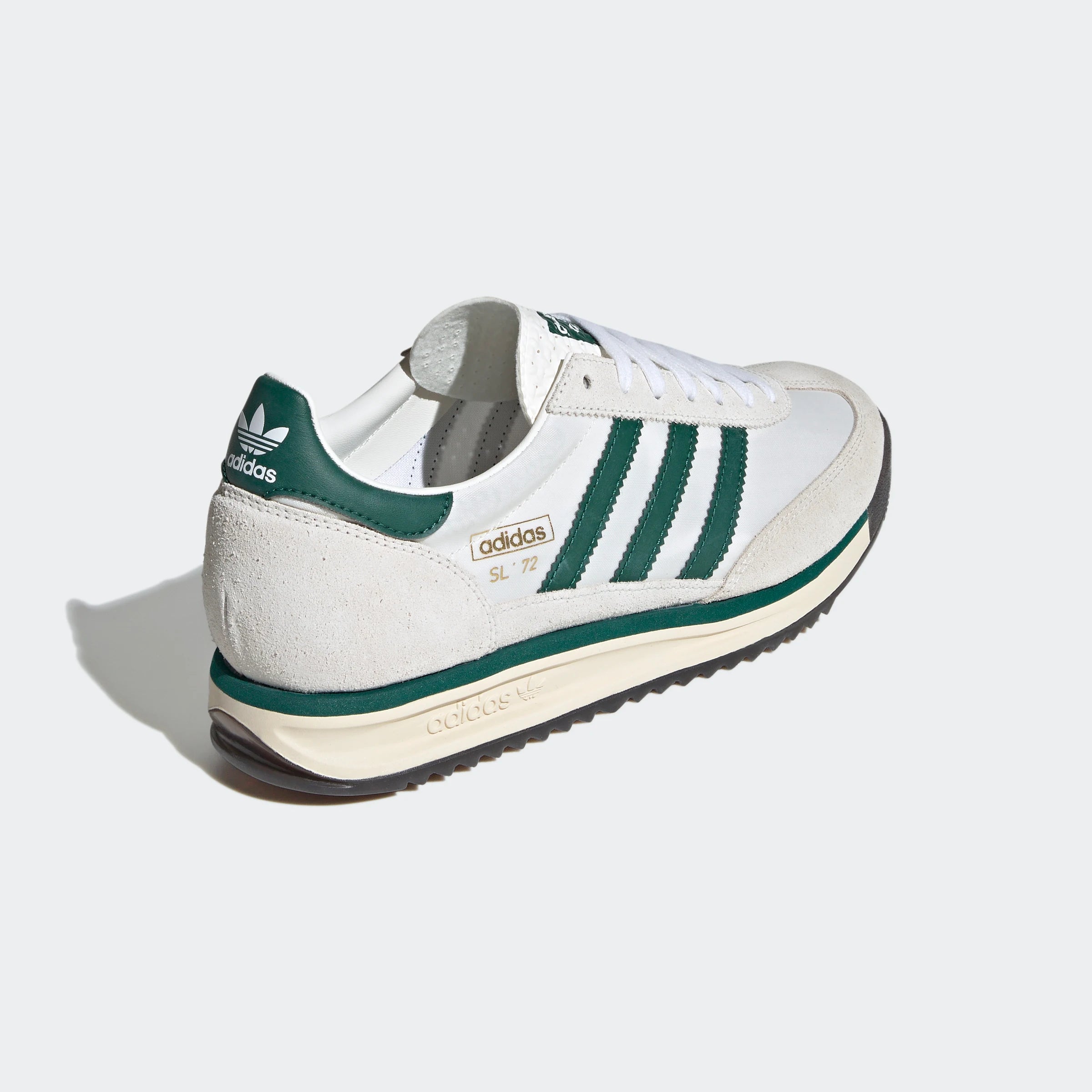 "Adidas SL 72 RS JH5646: Retro-Sneaker in Weiß-Grün mit leichtem Nylon, Wildleder-Details und klassischem 3-Streifen-Design."