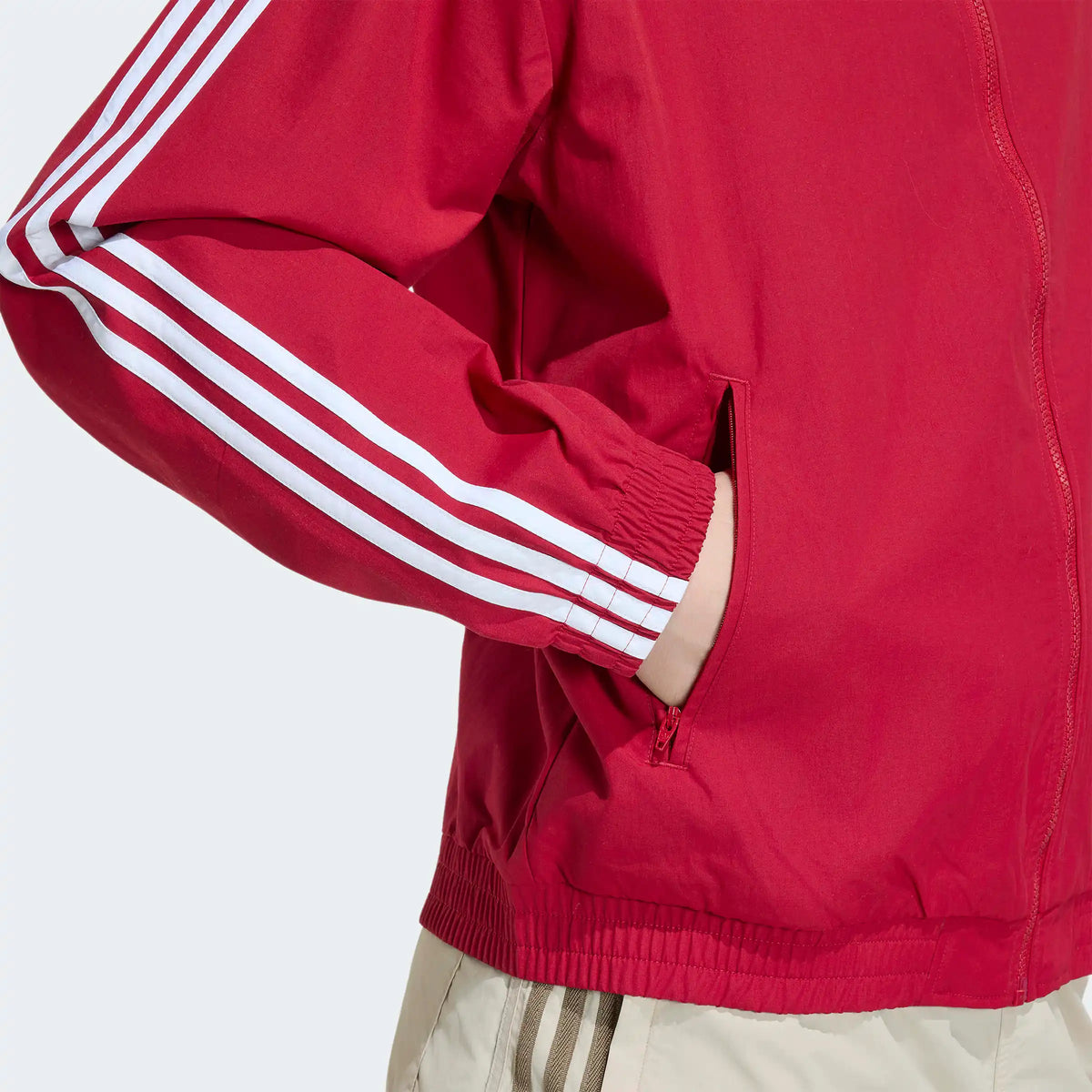 adidas Originals Firebird Woven Track Top KW0123 in Team Victory Red mit weißen 3-Streifen