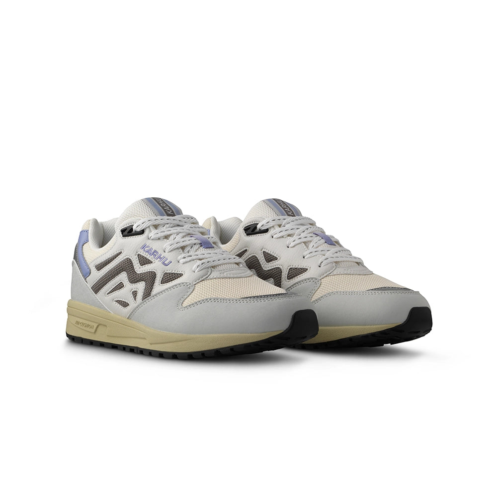 Karhu Legacy 96 Sneaker Foggy Dew Hematite F806101 jetzt bei Stickabush Berlin.