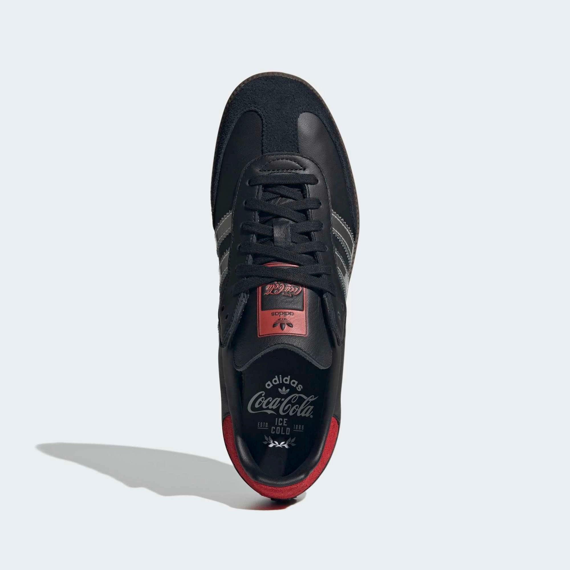 „adidas Originals Samba OG x Coca-Cola Sneaker (KH6880) in Core Black und Gum-Sohle bei Stickabush Berlin.“