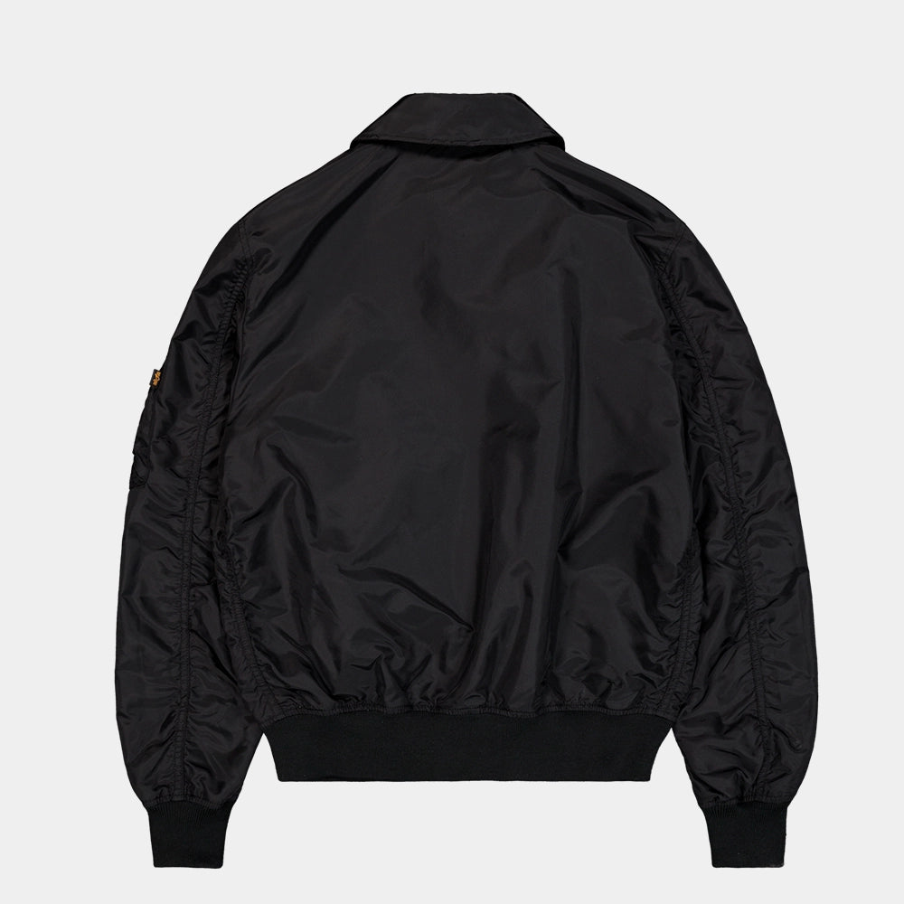 Alpha Industries CWU-36/P TT Light Bomberjacke Black (266101-03) Detailansicht mit Ärmeltasche bei Stickabush Berlin.