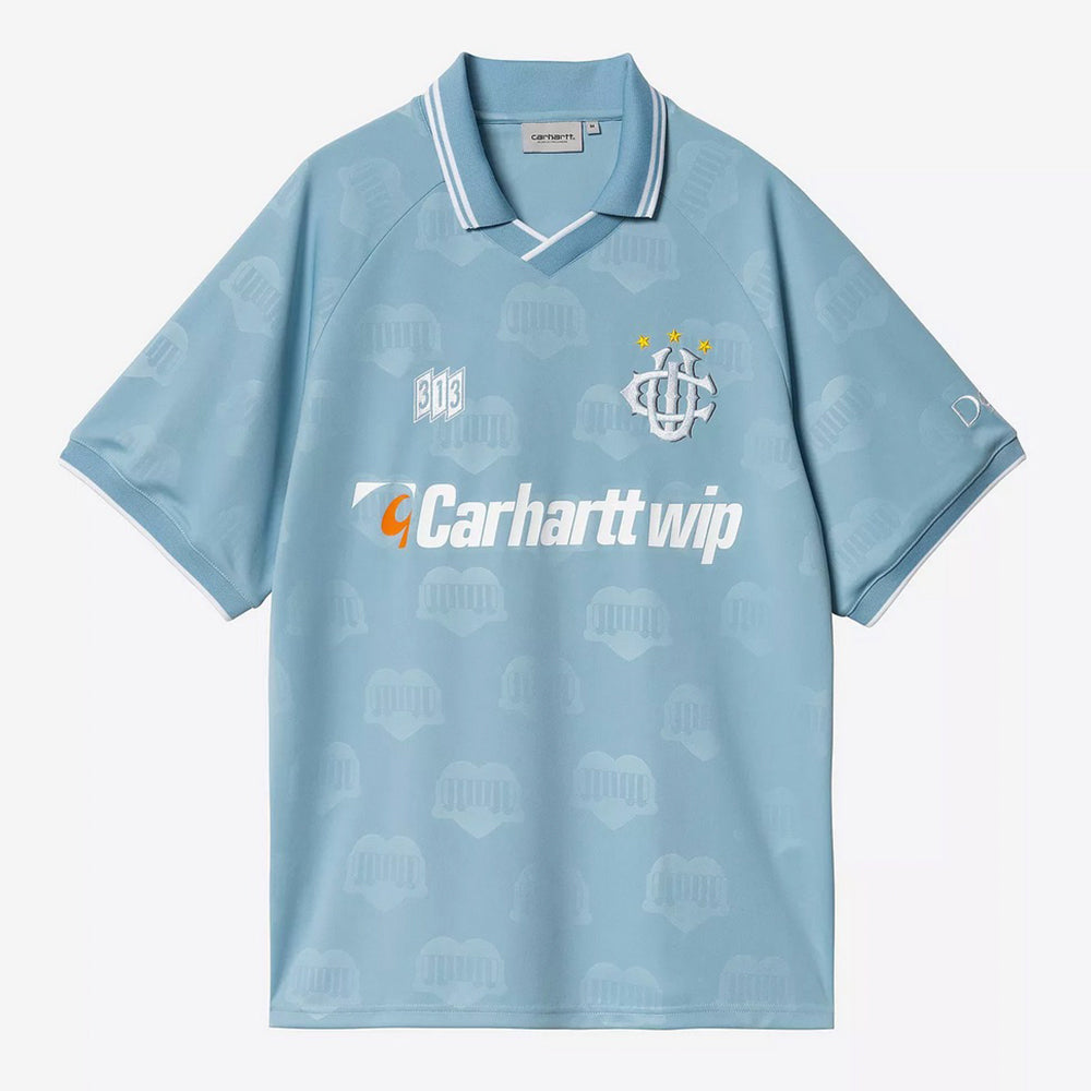 "Carhartt Hartt’s Football T-Shirt, Herz-Zug Jacquard, Bluebird (Hellblau), Kurzarm, Jacquard-Muster mit Herz- und Zugmotiven."