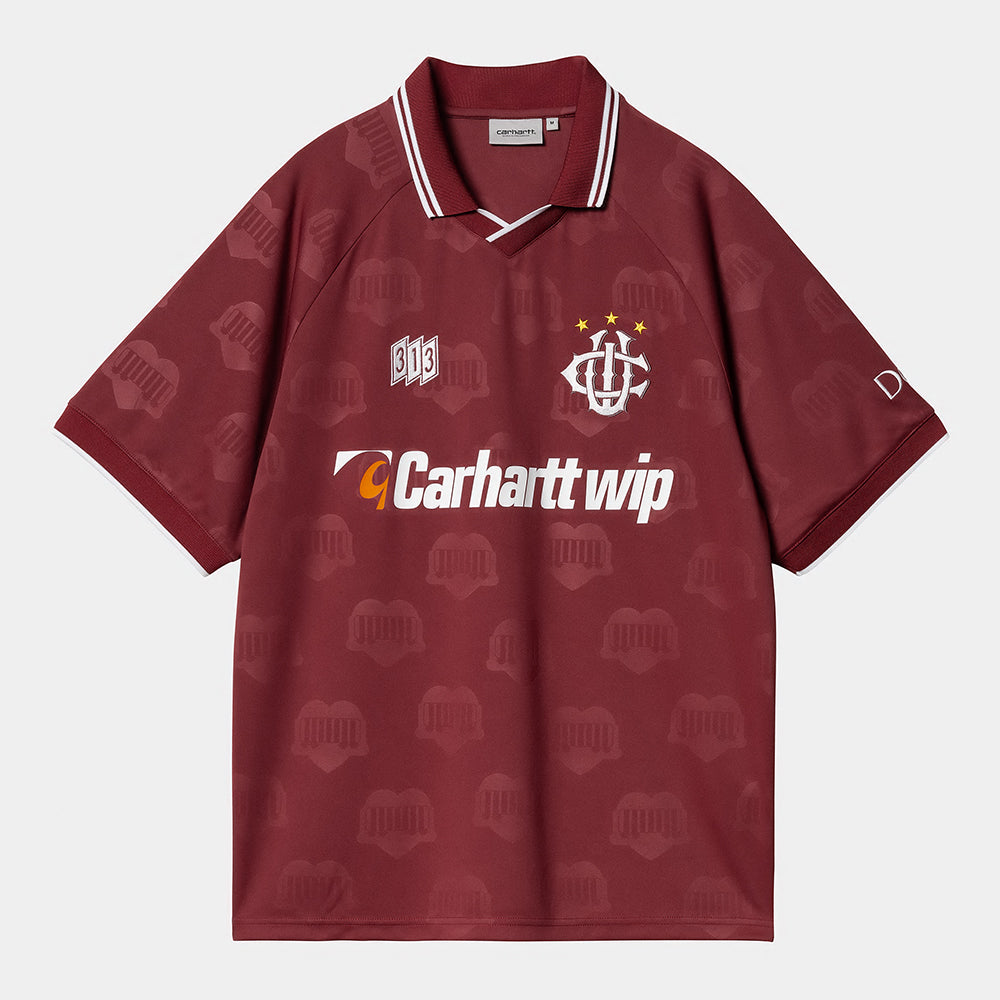 "Carhartt Hartt’s Football T-Shirt, Herz-Zug Jacquard, Mulberry (Weinrot), Kurzarm, Jacquard-Muster mit Herz- und Zugmotiven."