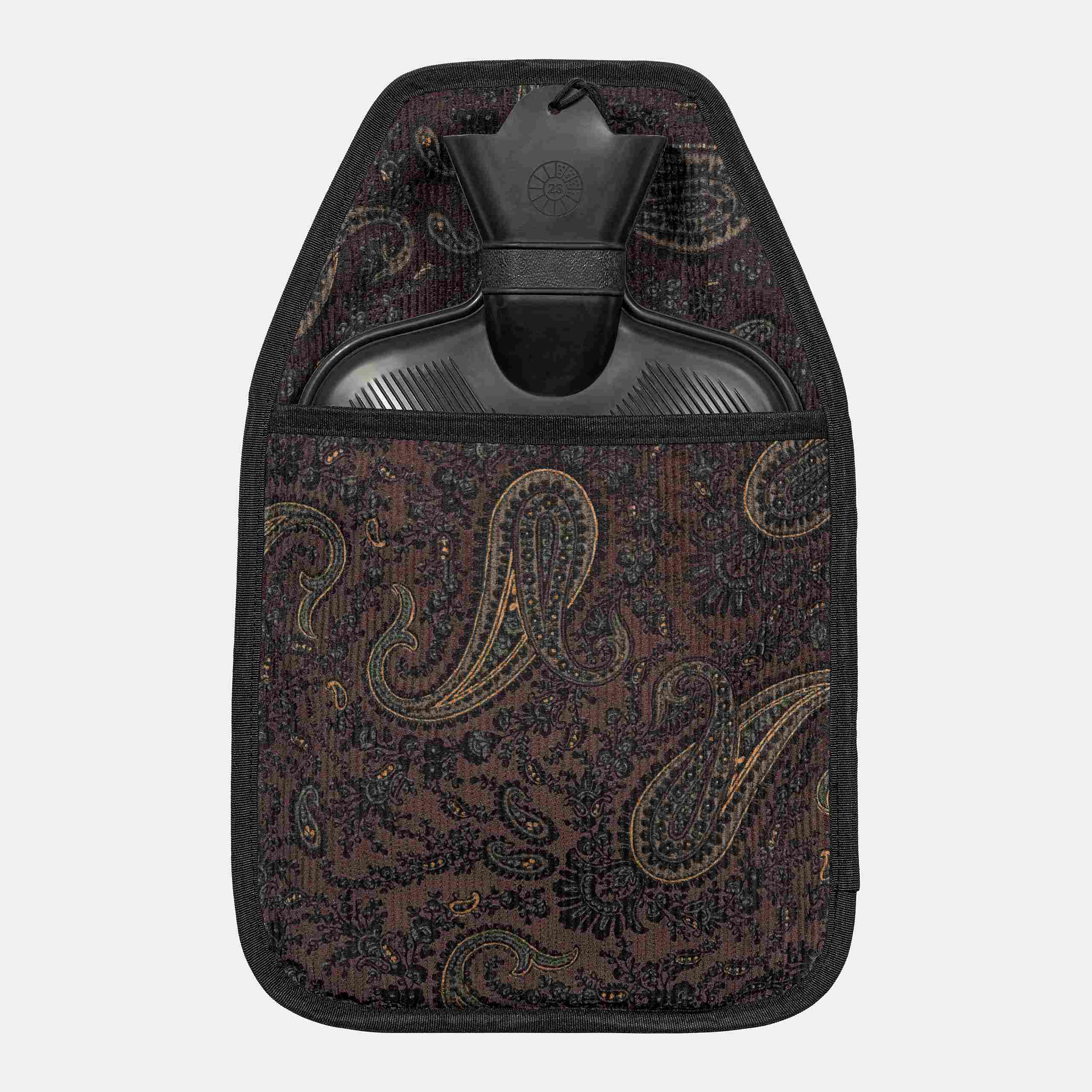 “Schwarze Carhartt WIP Paisley Hot Water Bottle. Wärmflasche mit Paisley-Muster aus weichem Baumwollstoff und einem gewebten Carhartt WIP Square Label.“