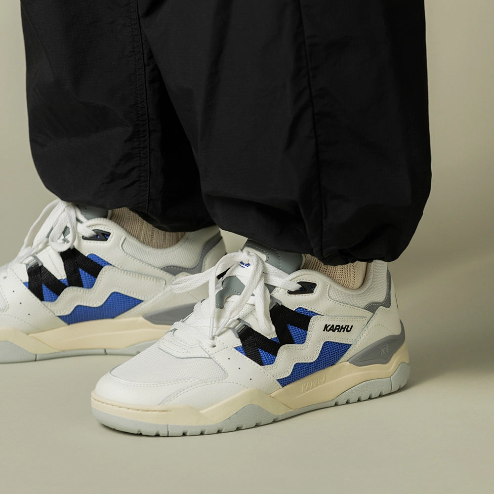 Karhu Fusion XT Sneaker Bright White Dazzling Blue F850024 bei STICKABUSH Berlin