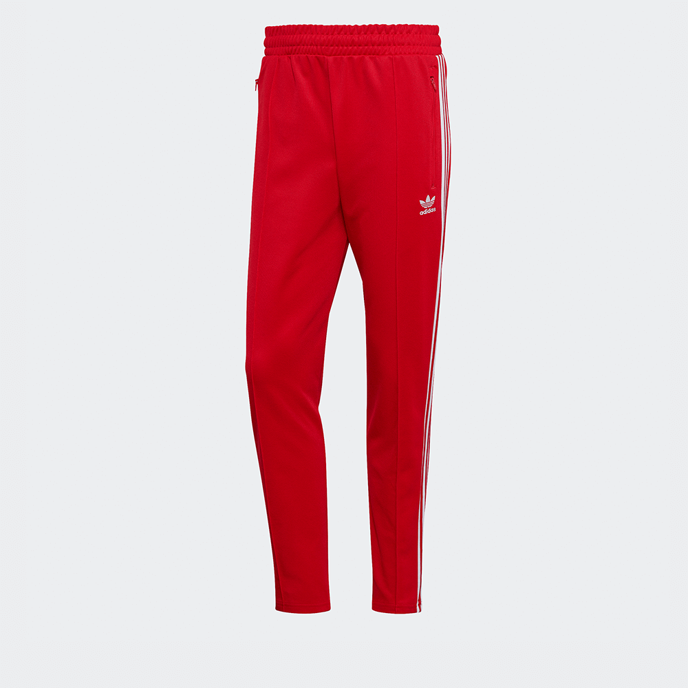 "Adidas Beckenbauer Track Pants in Vivid Red, Polyester-Mischung, klassische Trainingshose mit Streifen, leuchtend rote Farbe."
