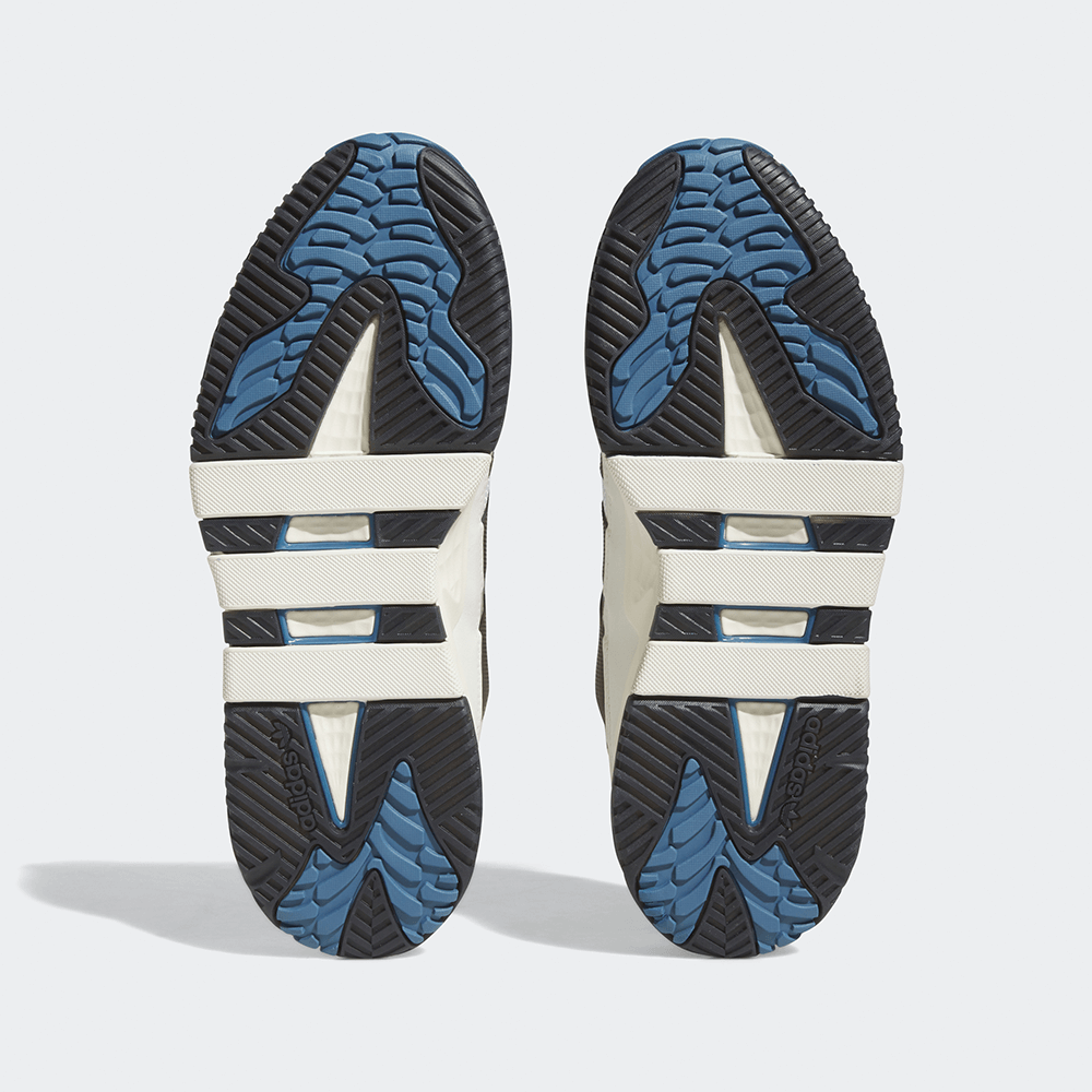 "Adidas Niteball in Crystal White / Core Black, Leder/Synthetik, auffälliger Sneaker in Weiss- und Schwarztönen mit markanten Details."