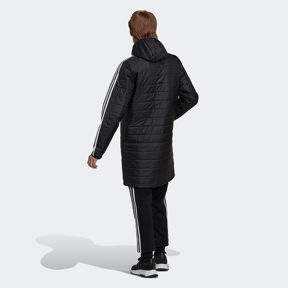 "Adidas Padded Coat, Schwarz, gestepptes Material (vermutlich Polyester), lange, gefütterte Winterjacke mit Kapuze und Reißverschluss."