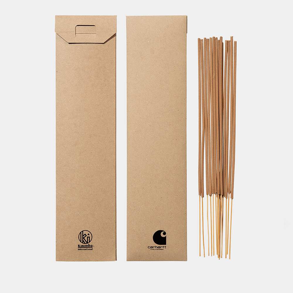 "Carhartt WIP Cold Incense Sticks, Natural (beige), Räucherstäbchen in schlichter Verpackung, Duftrichtung 'Cold'."