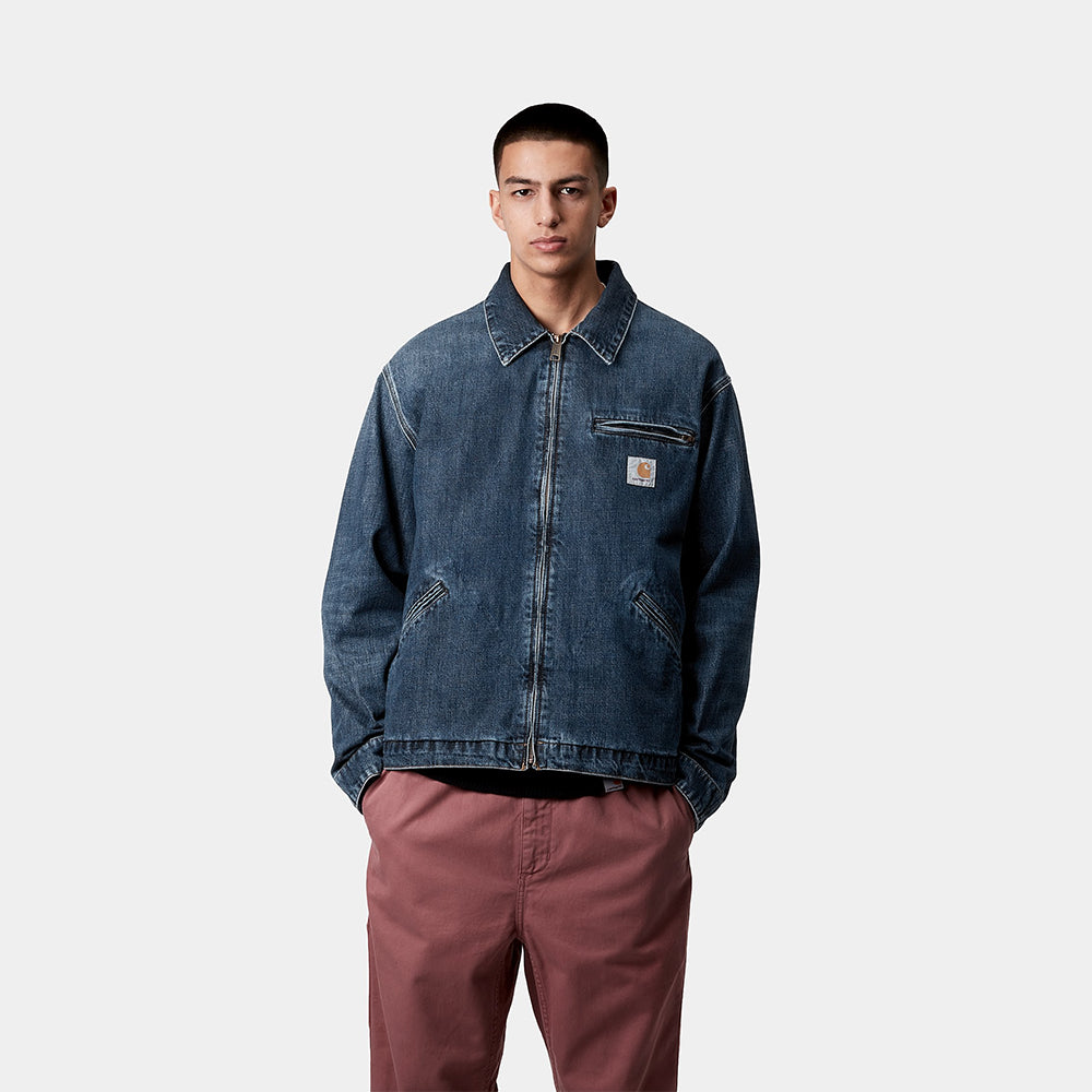 "Carhartt OG Detroit Jacket in Dunkelblau (dark used wash), I034870_01_4L, Baumwoll-Denim, klassische Arbeitsjacke, gebleichter Vintage-Look."