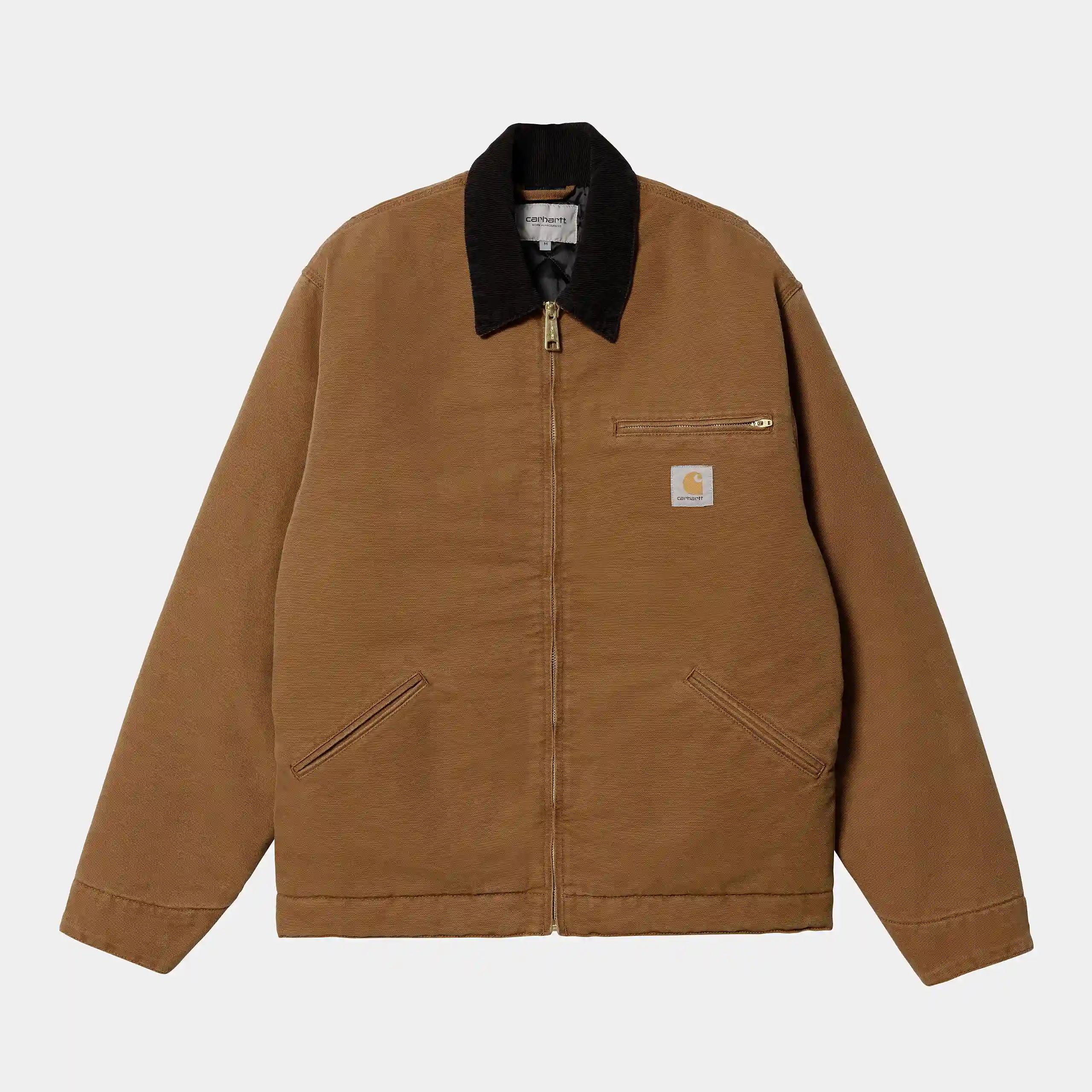 "Carhartt OG Detroit Jacket, Braun/Schwarz (Rinsed), robustes Canvas, klassische Arbeitsjacke mit schwarzen Kragen, Reißverschluss und Logo."