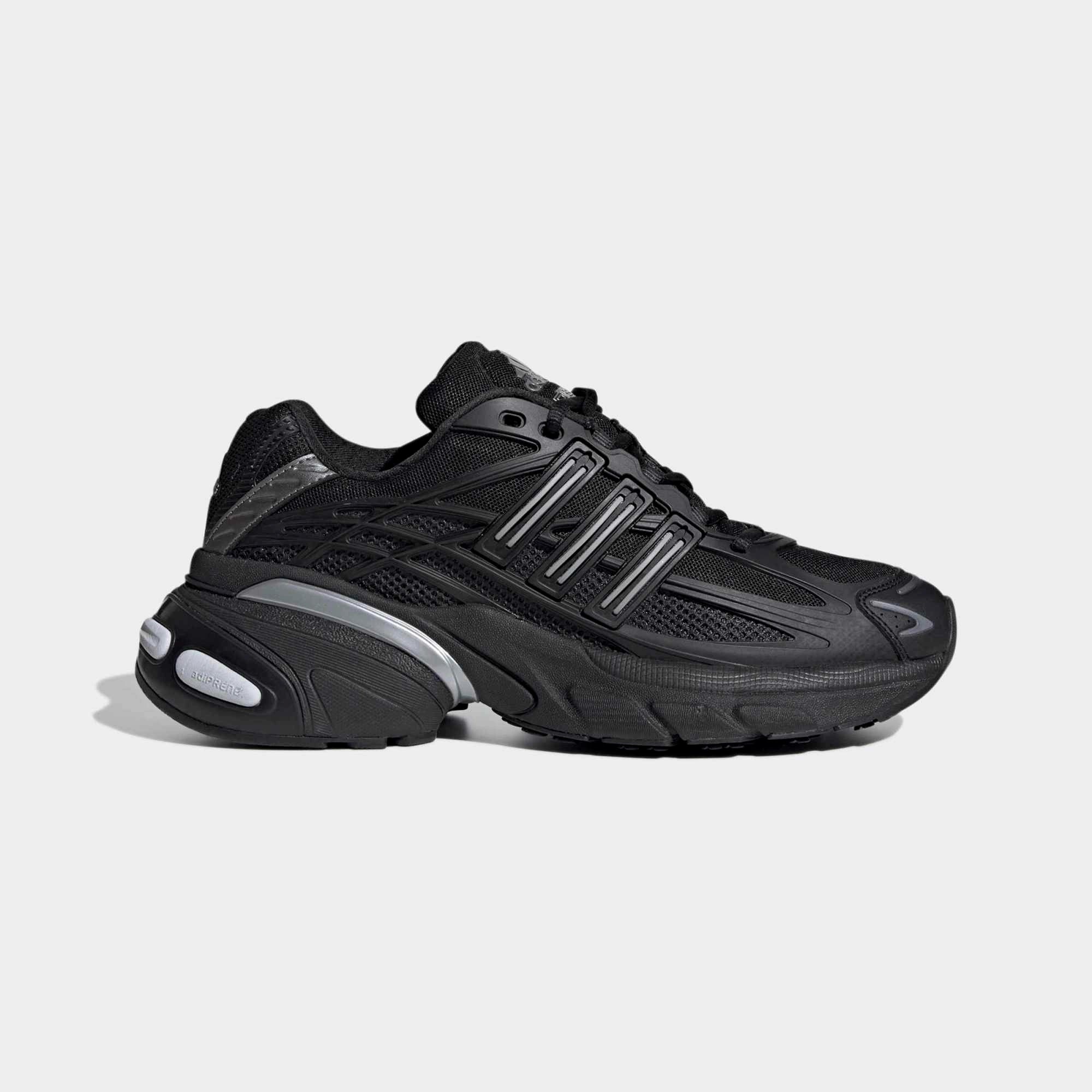 Adidas Adistar XLG 2.0 Laufschuh in Core Black und Silver Metallic – stabile Dämpfung, atmungsaktives Mesh, langlebige Außensohle.
