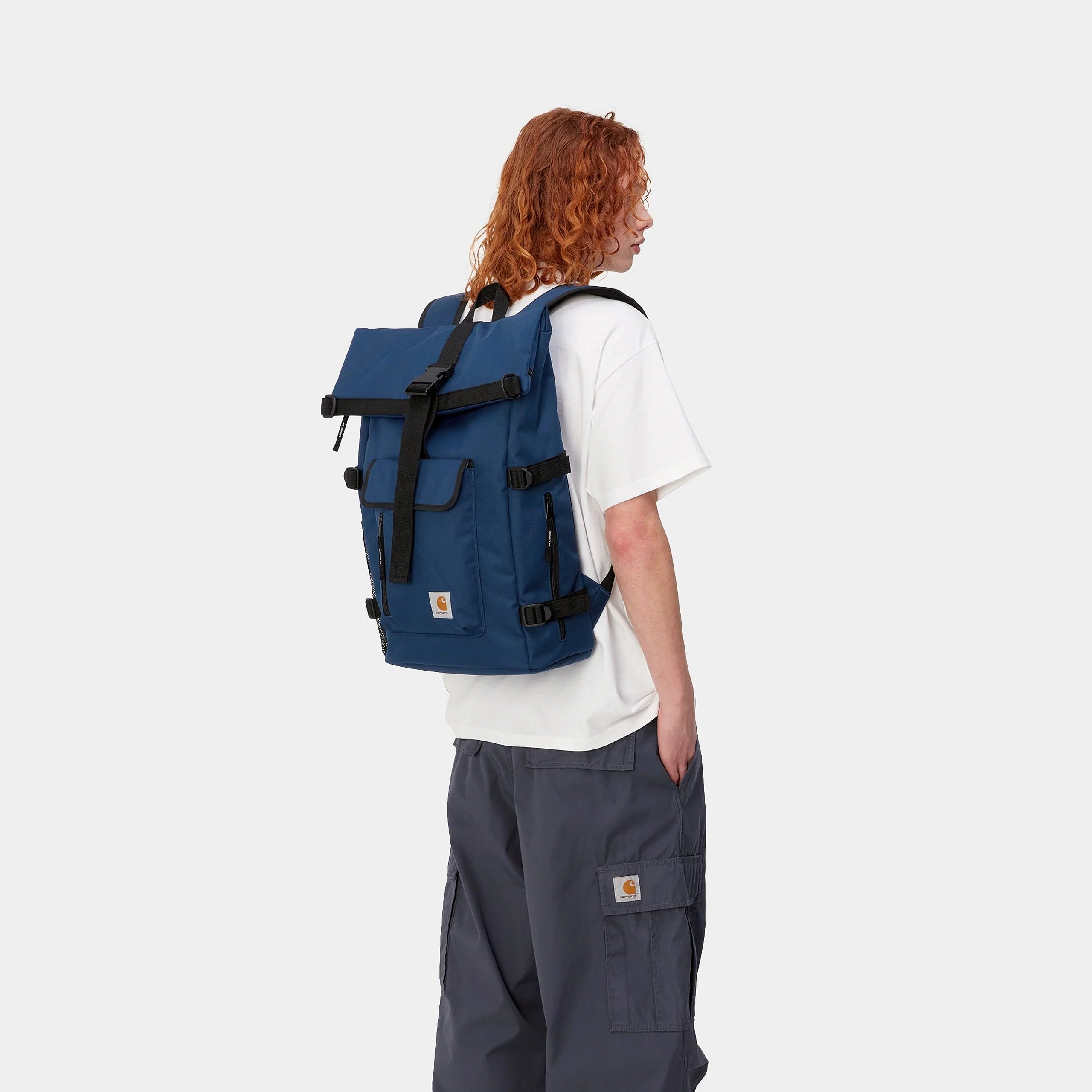 “Carhartt WIP Philis Backpack in Elder, I031575_1ZF_XX, Carhartt Rucksack aus robustem Polyester-Canvas, mit geräumigem Hauptfach, seitlichen Taschen und verstellbaren Trägern.“