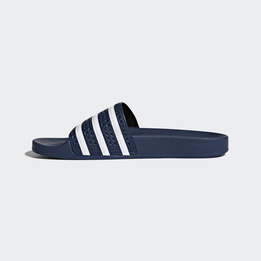 adidas adilette blue white  sneaker kaufen  schuhe kaufen  stab retro sneaker  air force one damen  retro sneaker damen  snkraddicted  streetwear marken  schuhe 80er jahre  sneakerjagers  adidas limited edition  80er schuhe  retro sneaker  seltene sneaker  adidas sonderedition  alpha industries  bomberjacke

