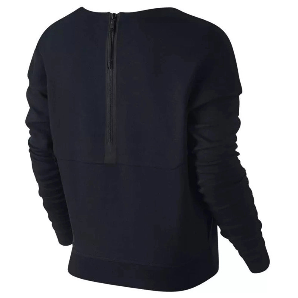 “Nike Sportswear Tech Fleece Crew Sweater Damen in Schwarz. Leichter, warmer Pullover aus Tech-Fleece-Material mit gerippten Bündchen.“