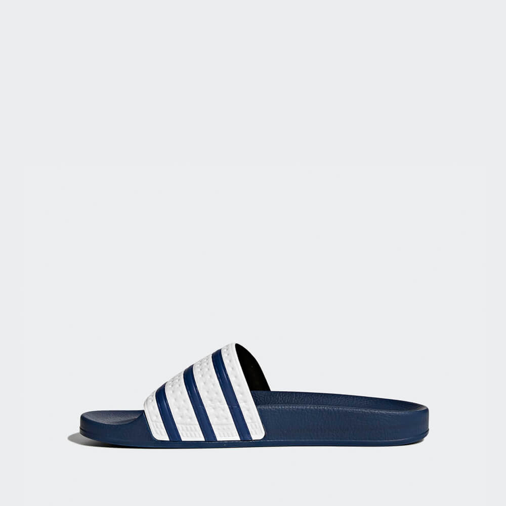 adidas adilette adiblue white  sneaker kaufen  schuhe kaufen  stab retro sneaker  air force one damen  retro sneaker damen  snkraddicted  streetwear marken  schuhe 80er jahre  sneakerjagers  adidas limited edition  80er schuhe  retro sneaker  seltene sneaker  adidas sonderedition  alpha industries  bomberjacke