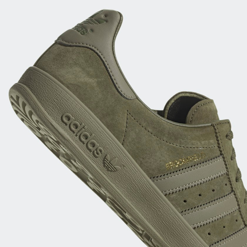 adidas schuhe broomfield focus olive  adidas schuhe kaufen  sneaker online shop  sneaker shop  retro sneaker  adidas retro sneaker   adidas terrex  adidas campus  adidas samba  adidas gazelle  adidas  campus 00s  streetwear marken  adidas limited edition  adidas sonderedition  adidas terrex ax4  adidas terrex  stabmixer  stabkerzen  stabile seitenlage  carhartt active jacket  alpha industries  bomberjacke  bomberjacke damen  bomberjacke herren  adidas schuhe  adidas yeezy  karhu sneaker
