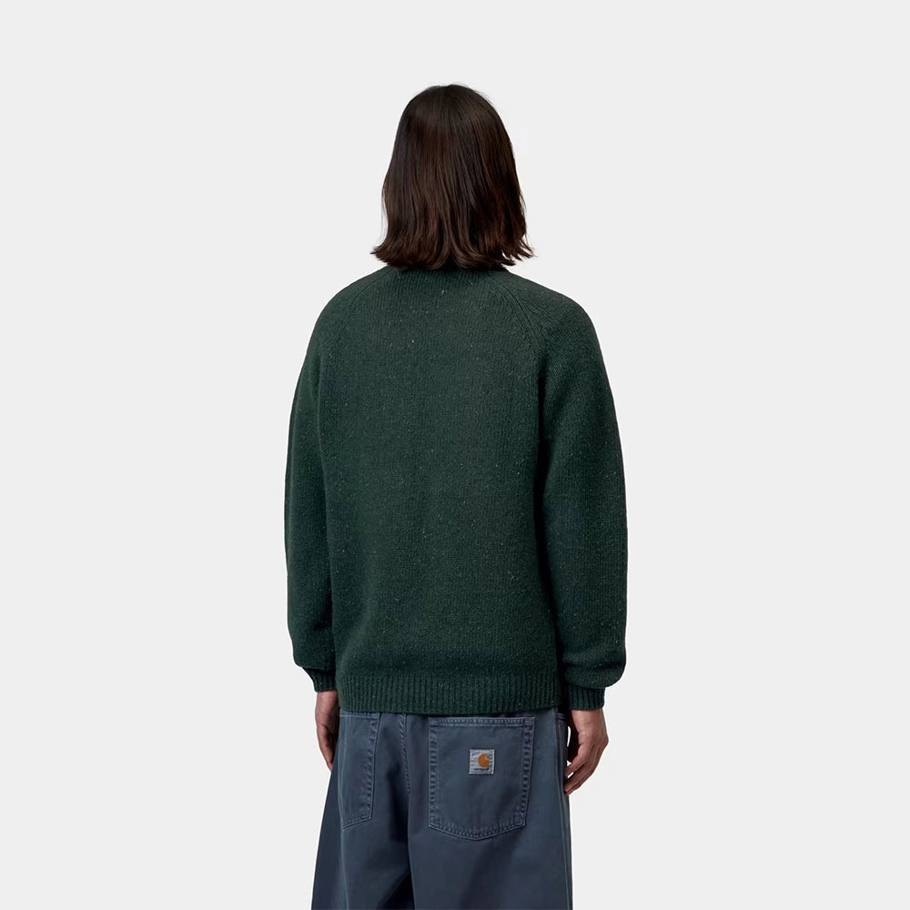 Dunkelgrün gesprenkelter Carhartt WIP Anglistic Sweater in Speckled Dark Scarab aus Wollgemisch mit Raglanärmeln – Rueckansicht am Model im STICKABUSH Online-Shop