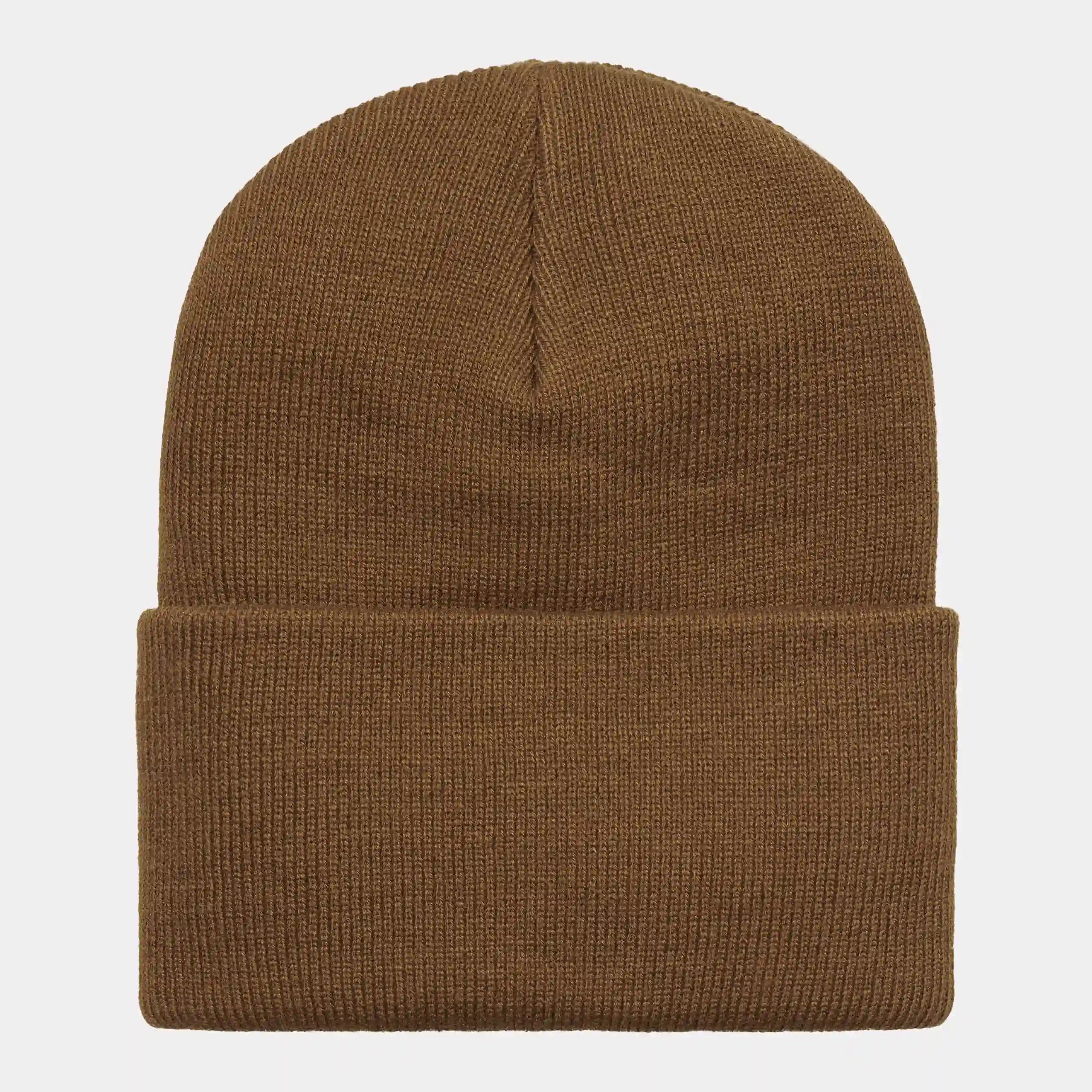 „Hellbraune Carhartt WIP Acrylic Watch Hat Beanie aus Rippstrick mit weißem Logo-Patch auf dem Umschlag.“