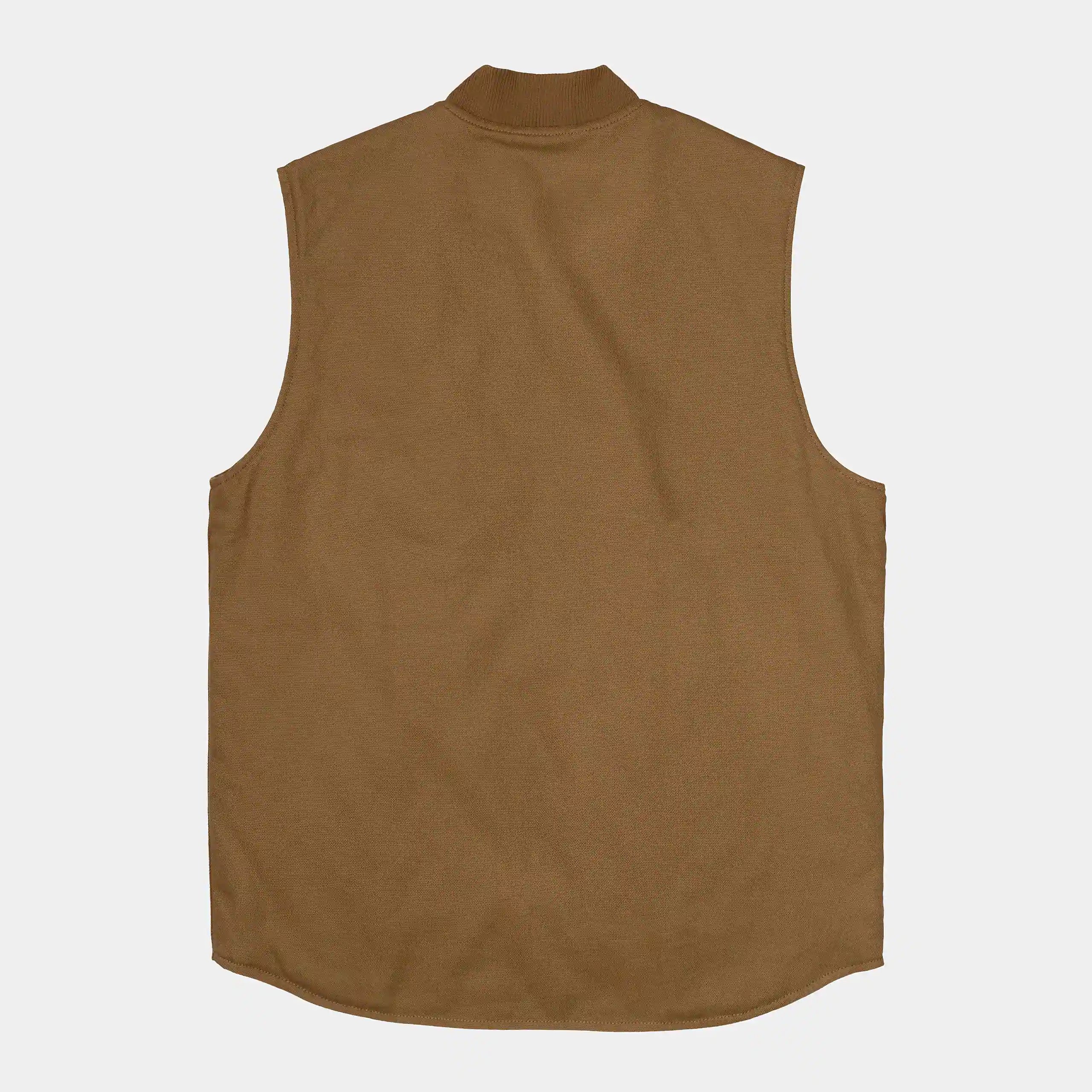 "Braune Carhartt WIP Weste aus Canvas mit V-Ausschnitt, Reißverschluss und Logo-Patch auf der Brust."