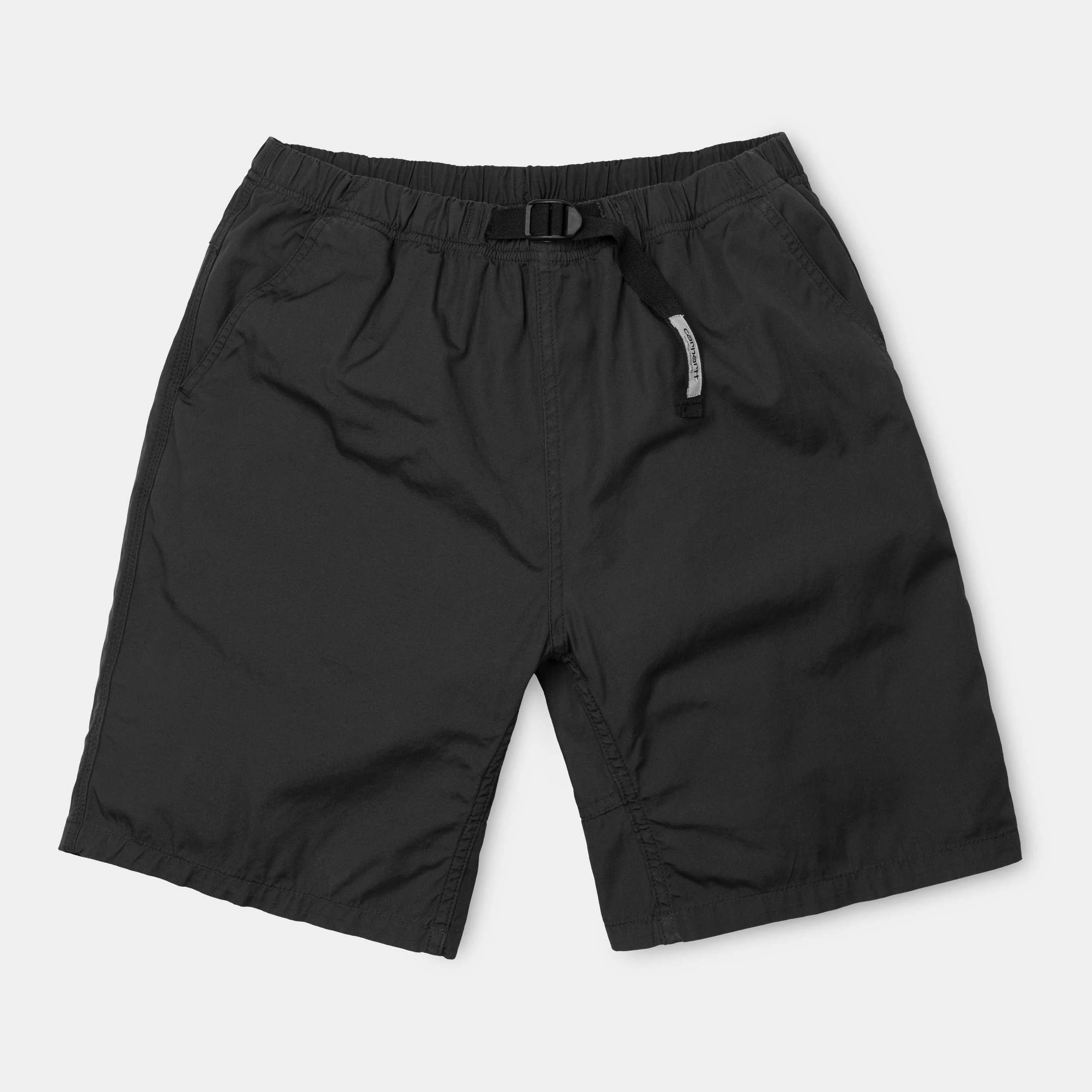 Carhartt WIP Clover Short – Black (stone washed). Schwarze Ripstop-Shorts aus Baumwolle, mit entspanntem Schnitt, Kordelzug und Carhartt WIP Square Label.“
