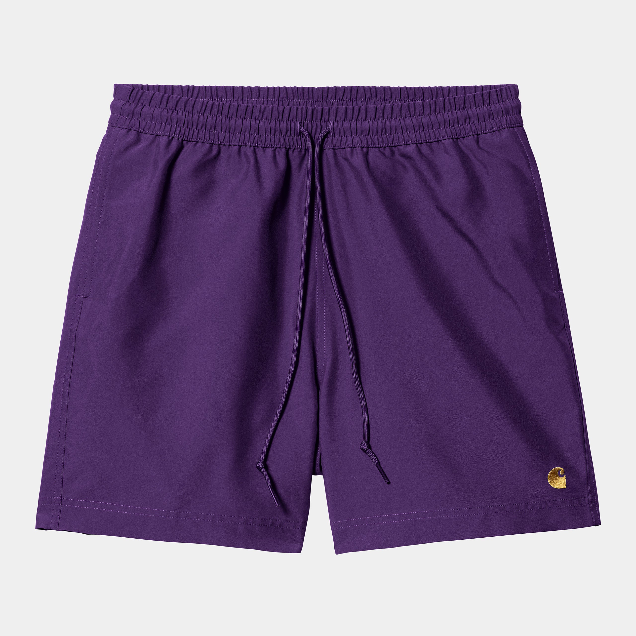 "Carhartt Chase Swim Trunk in Lila/Gold, Polyester, Badehose mit Kordelzug, goldene Logo-Stickerei."