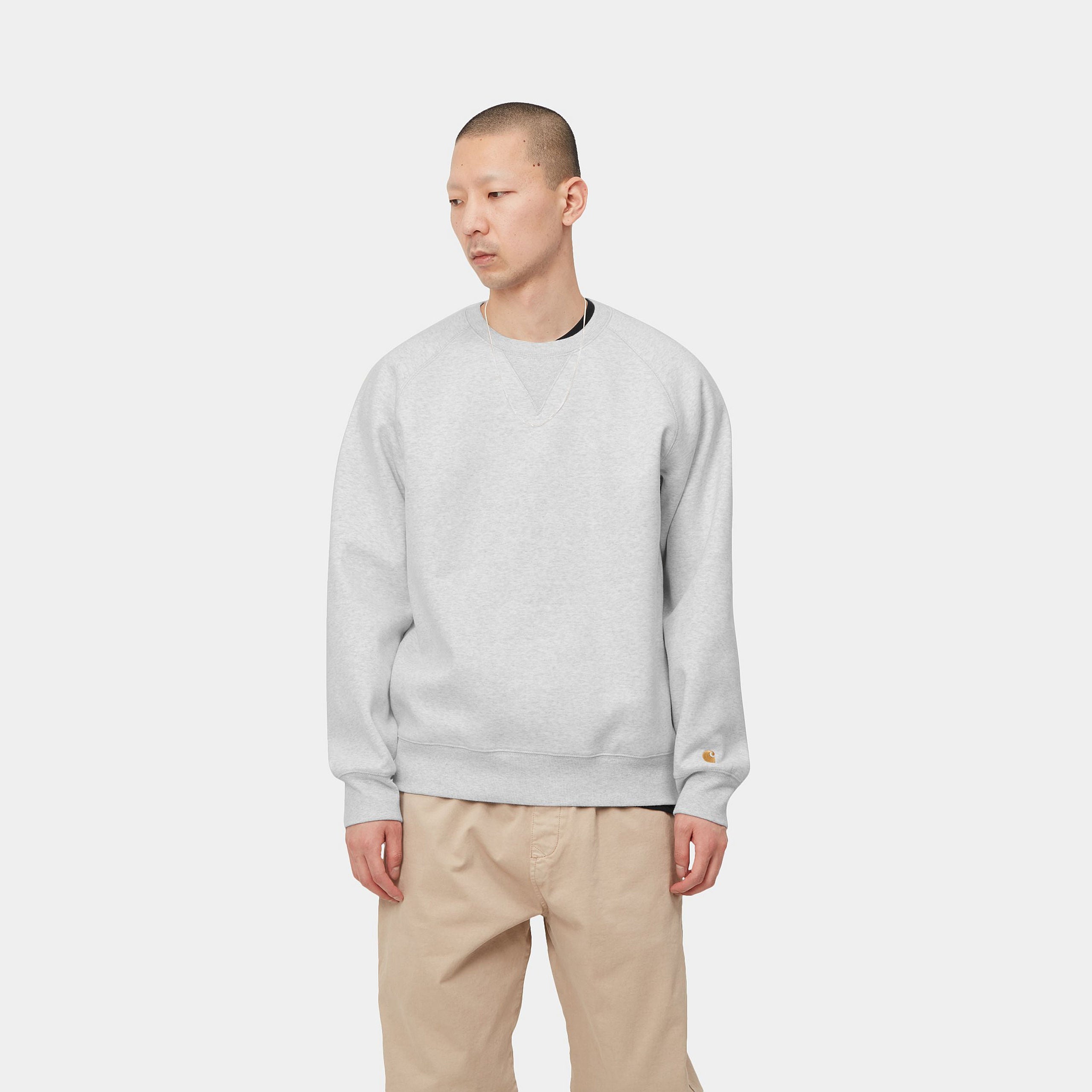 carhartt pullover chase sweatshirt hellgrau  stab ash heather  pullover kaufen  sweatshirt kaufen  carhartt streetwear shop  carhartt shop berlin  carhartt wip
