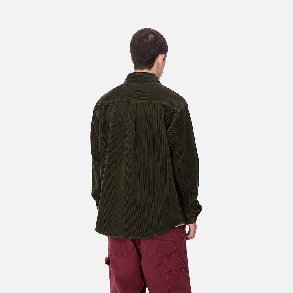 “Carhartt WIP L/S Flint Shirt in Office Green, I029442_666_02, aus robustem Baumwoll-Twill, Hemdjacke mit klassischem Button-down-Kragen und dezentem Logo-Detail.“