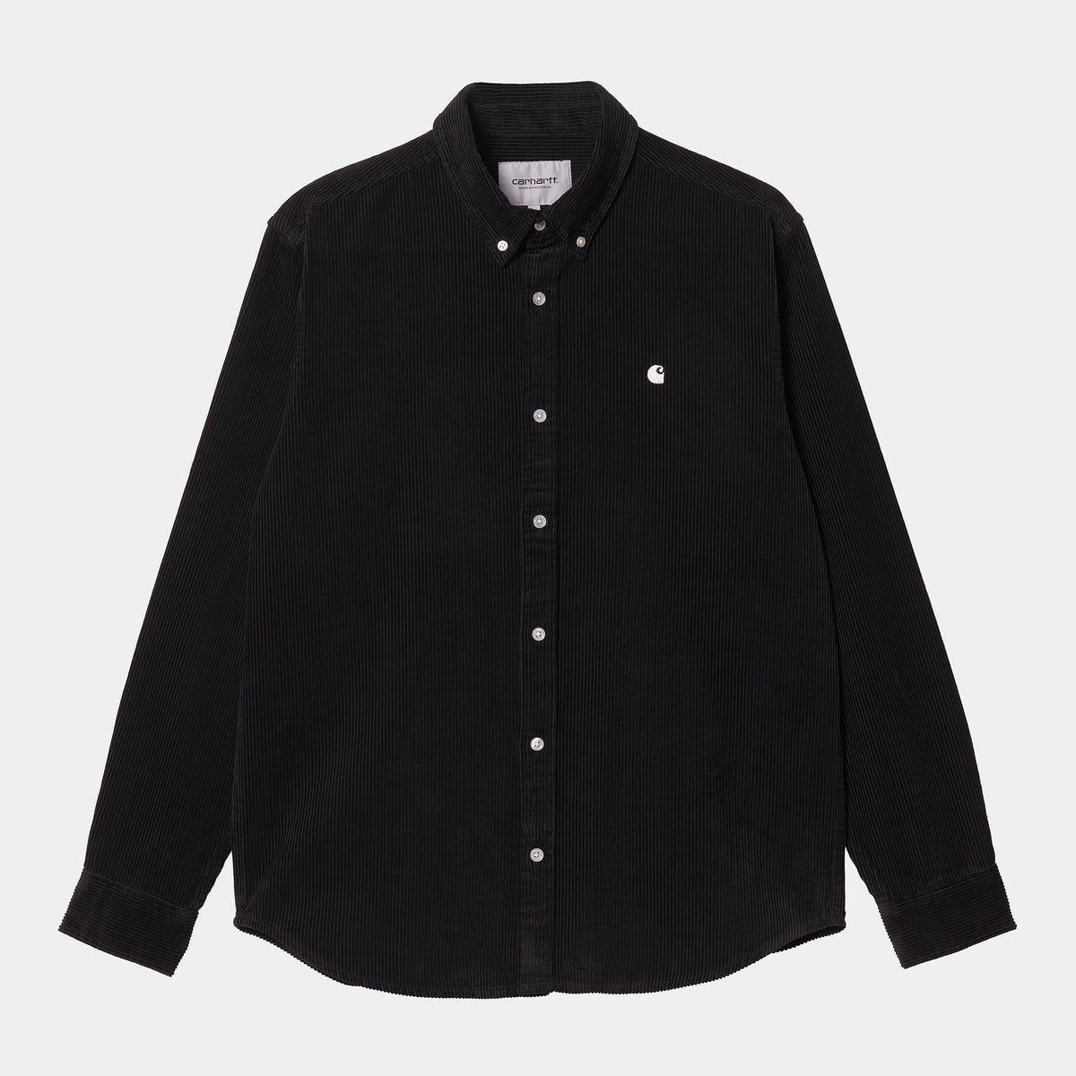 Carhartt WIP L/S Madison Shirt in Black / Wax – Vorderansicht des langärmligen Cordhemdes mit Button-down-Kragen und gesticktem Logo.