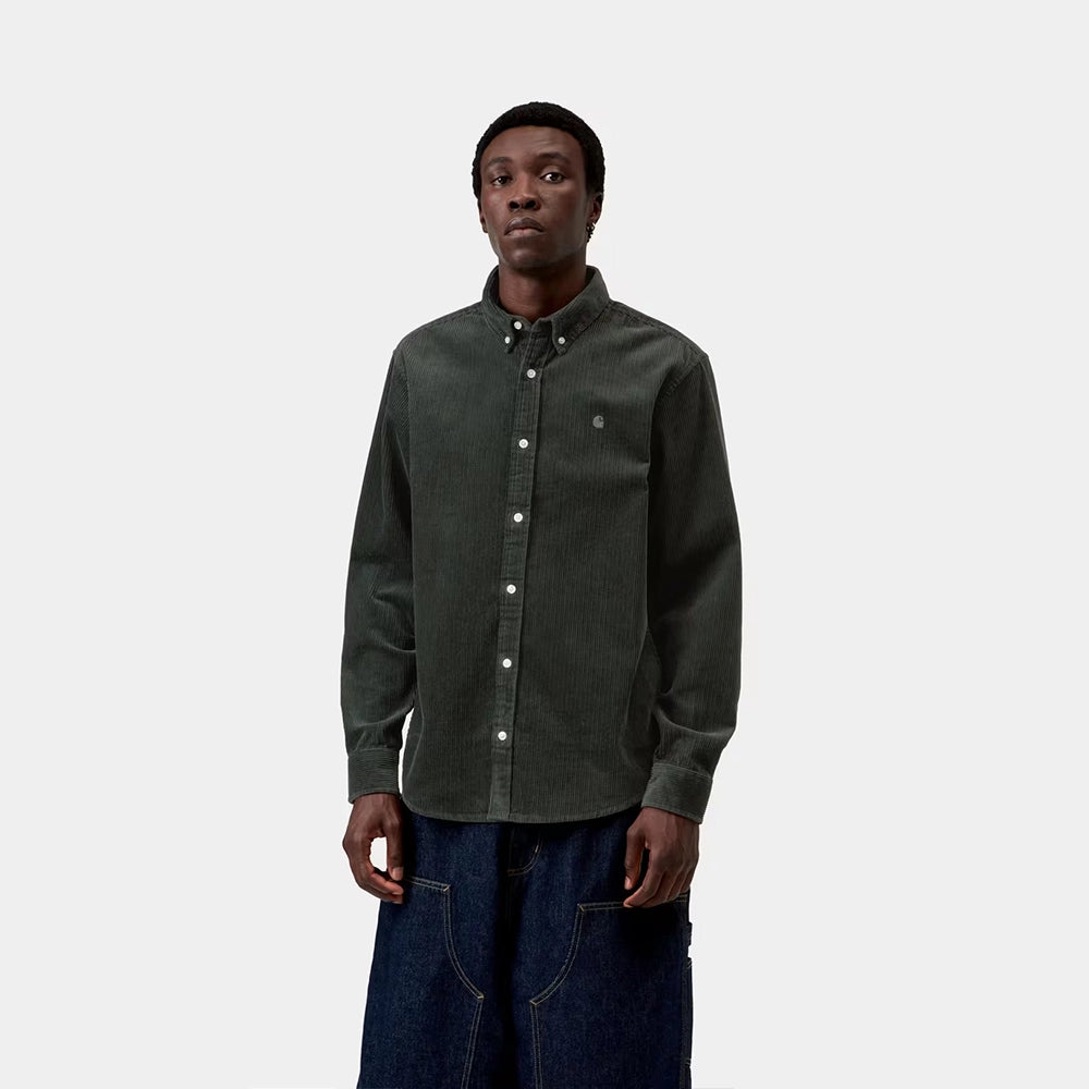 Carhartt WIP L/S Madison Cord Shirt in der Farbe Raven Vorderansicht am Model – STICKABUSH Streetwear Store Berlin-Kreuzberg